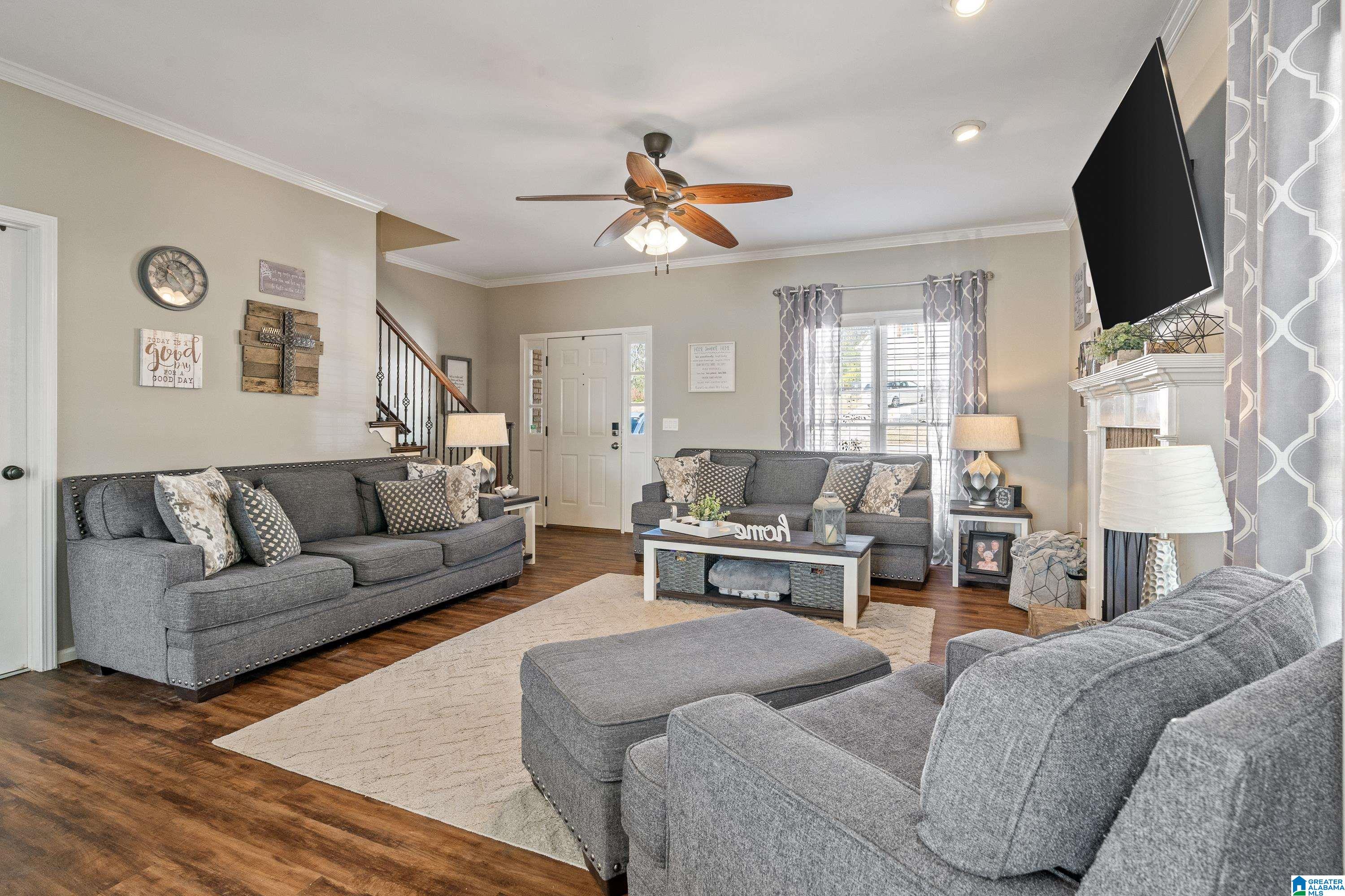 2274 RICHMOND CIRCLE