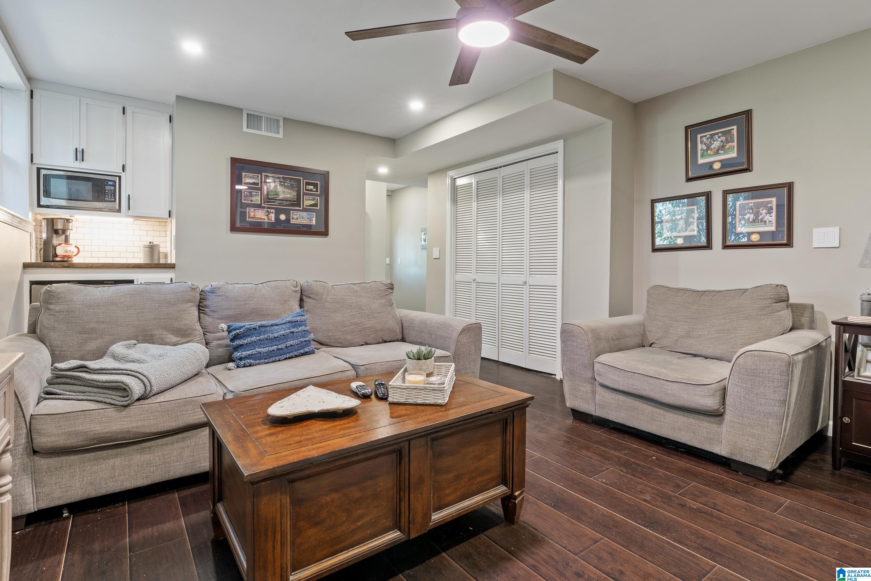 2274 RICHMOND CIRCLE