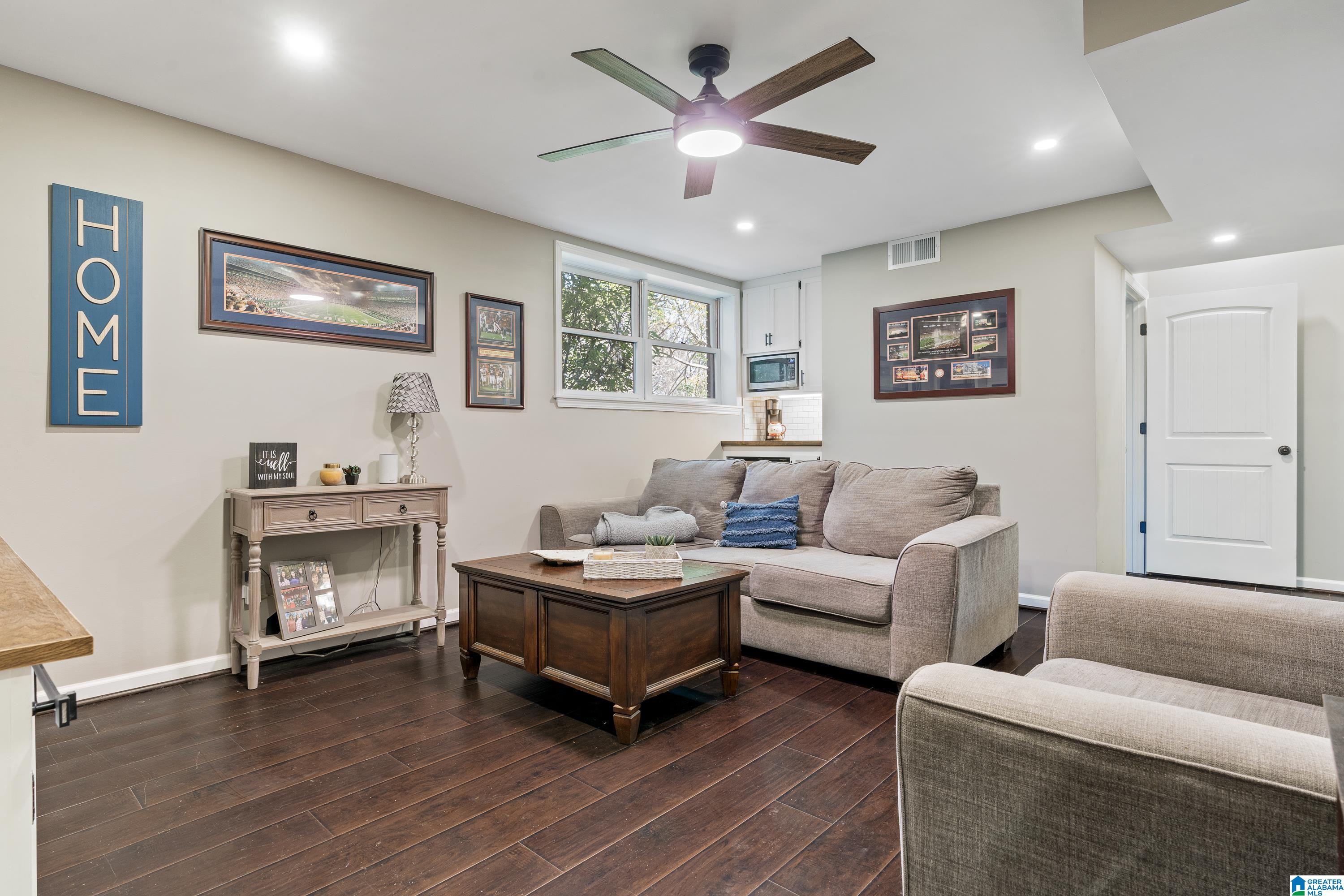 2274 RICHMOND CIRCLE