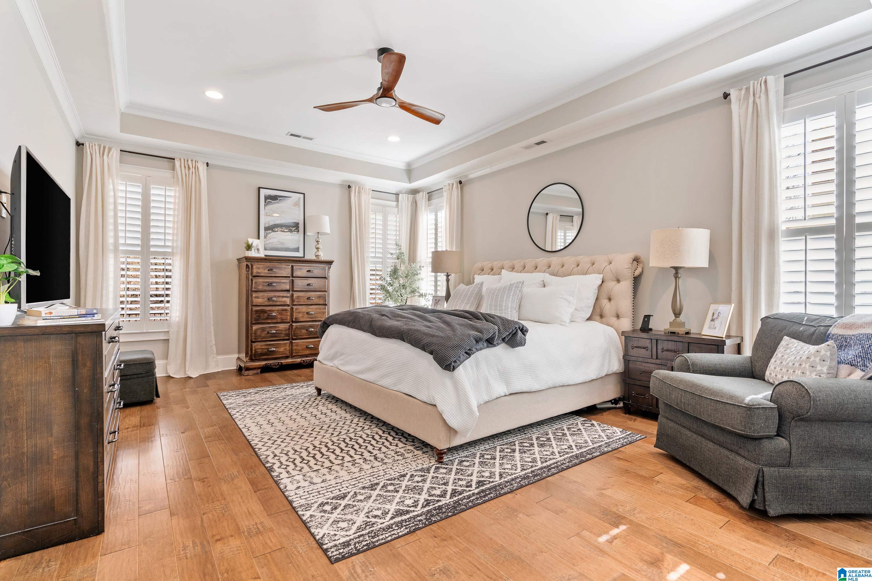 2049 HIGHLAND GATE WAY