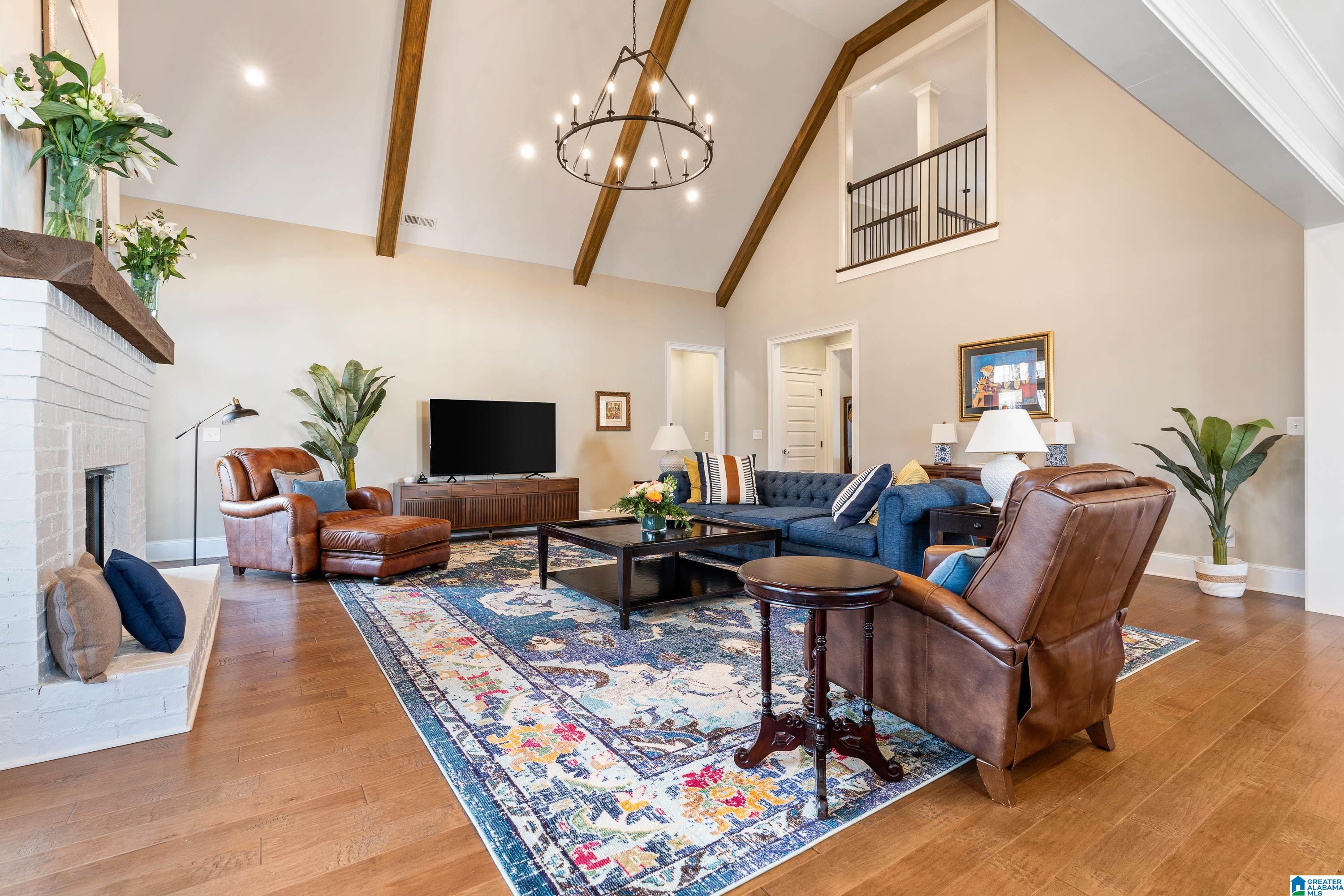 2049 HIGHLAND GATE WAY