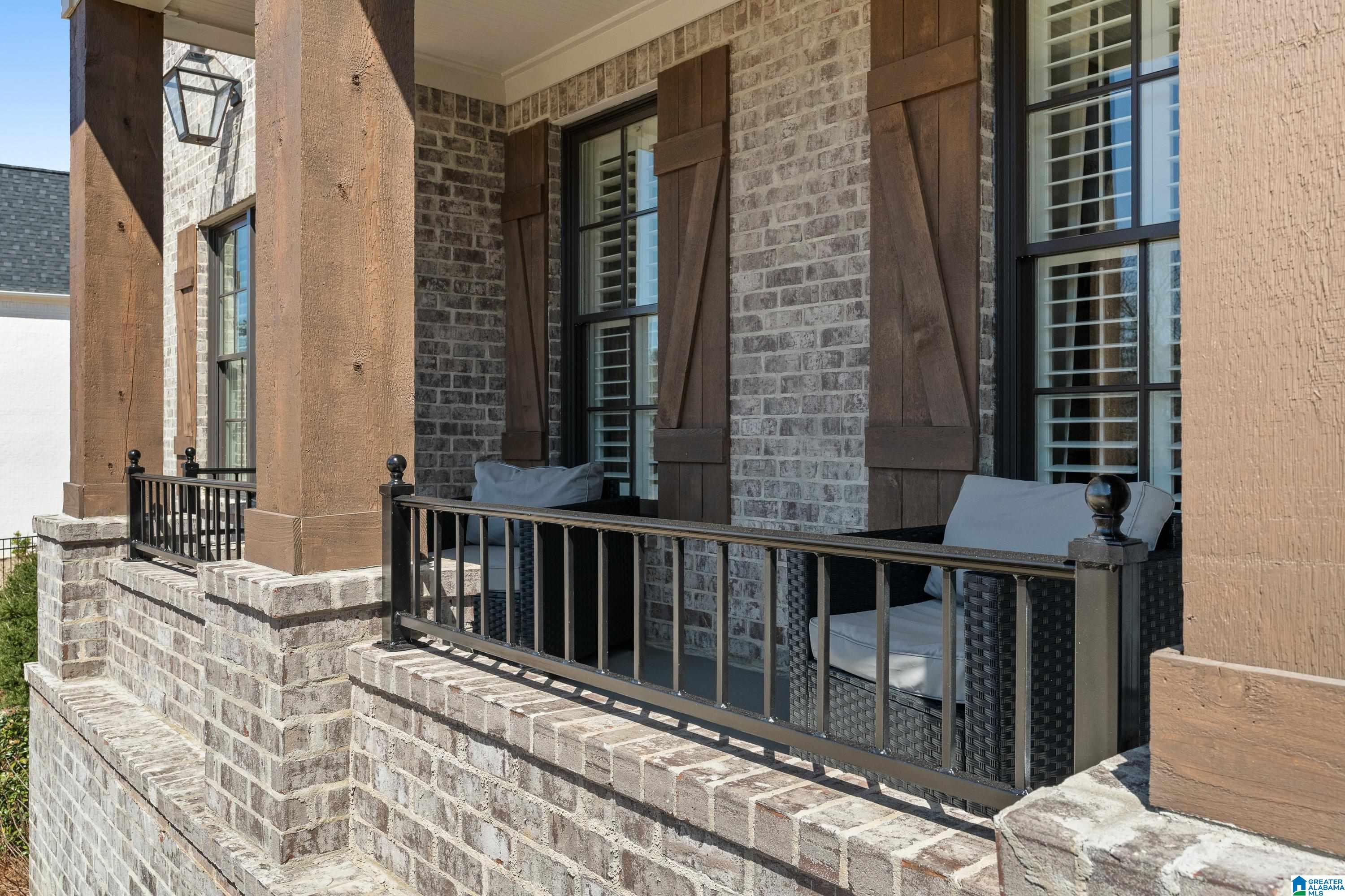 2049 HIGHLAND GATE WAY