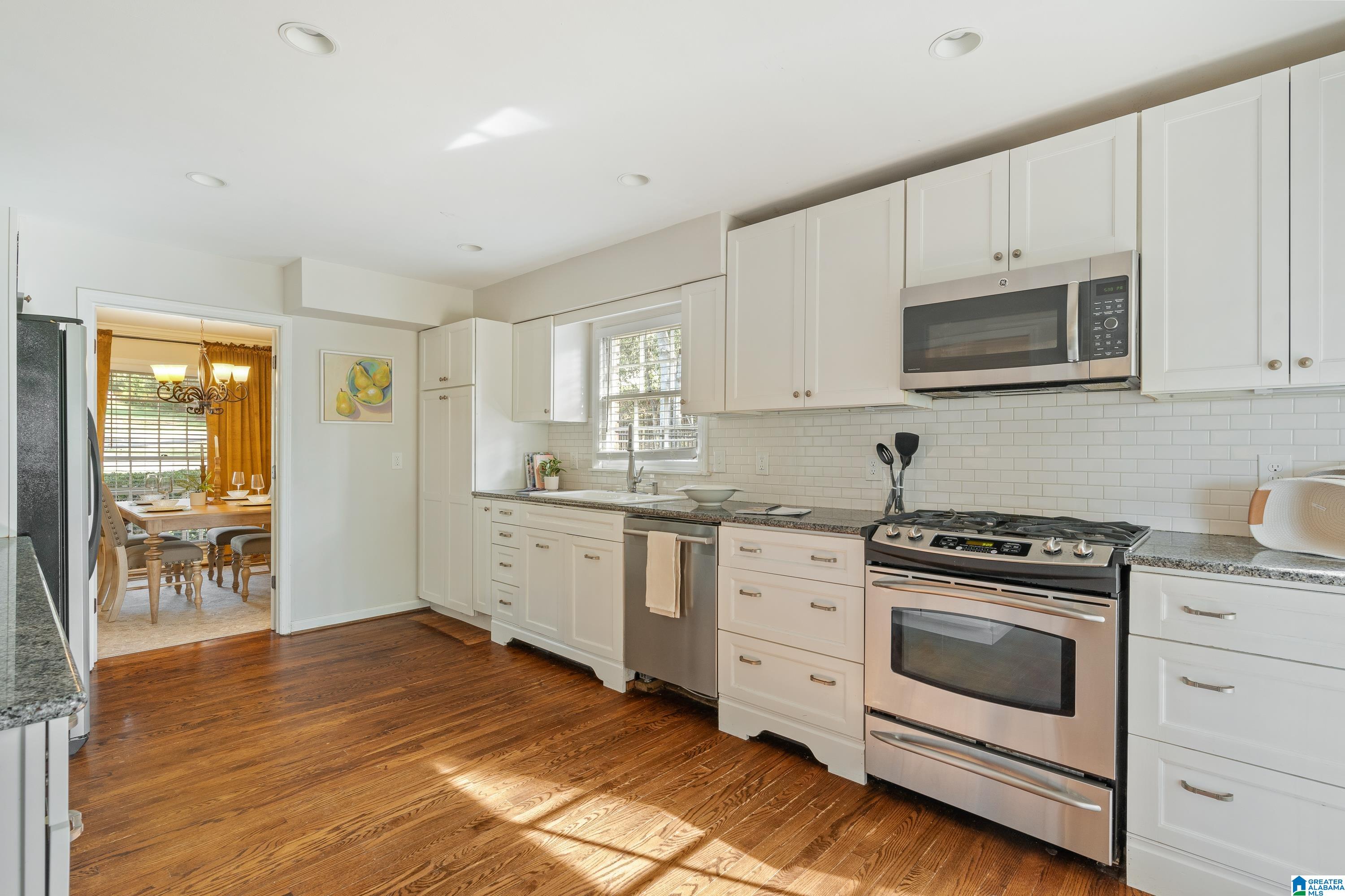 3561 WESTBURY ROAD