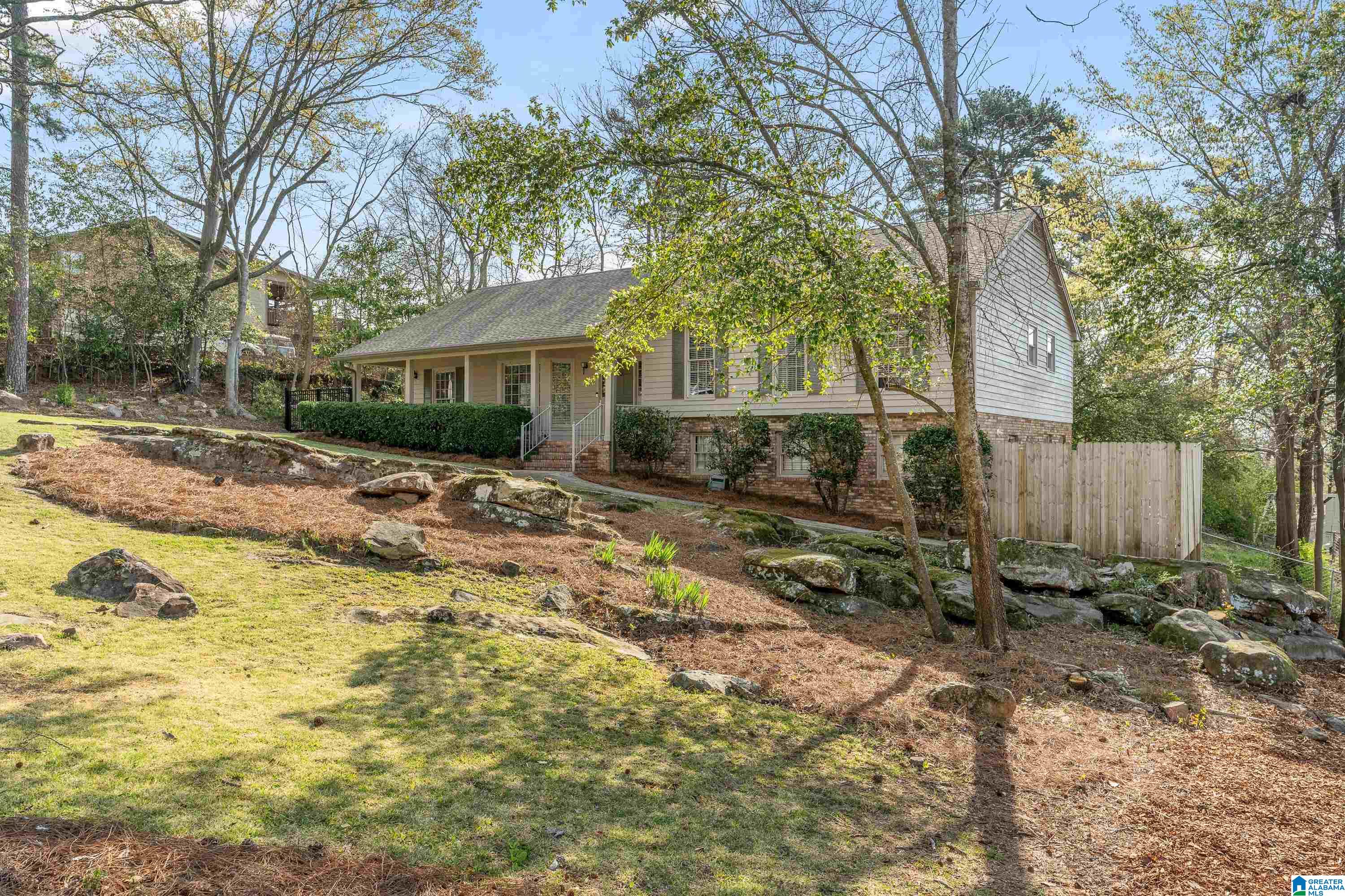 3561 WESTBURY ROAD