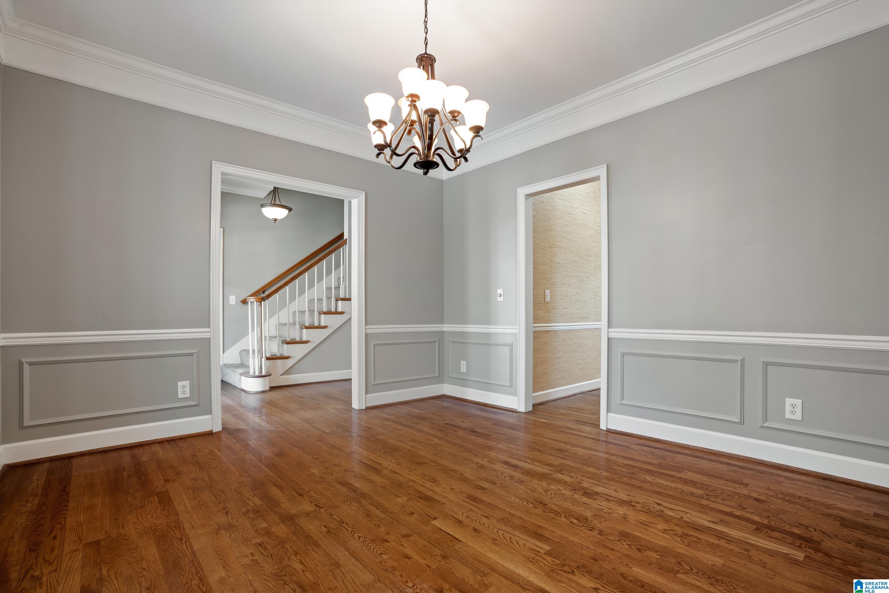 1920 STRAWBERRY LANE