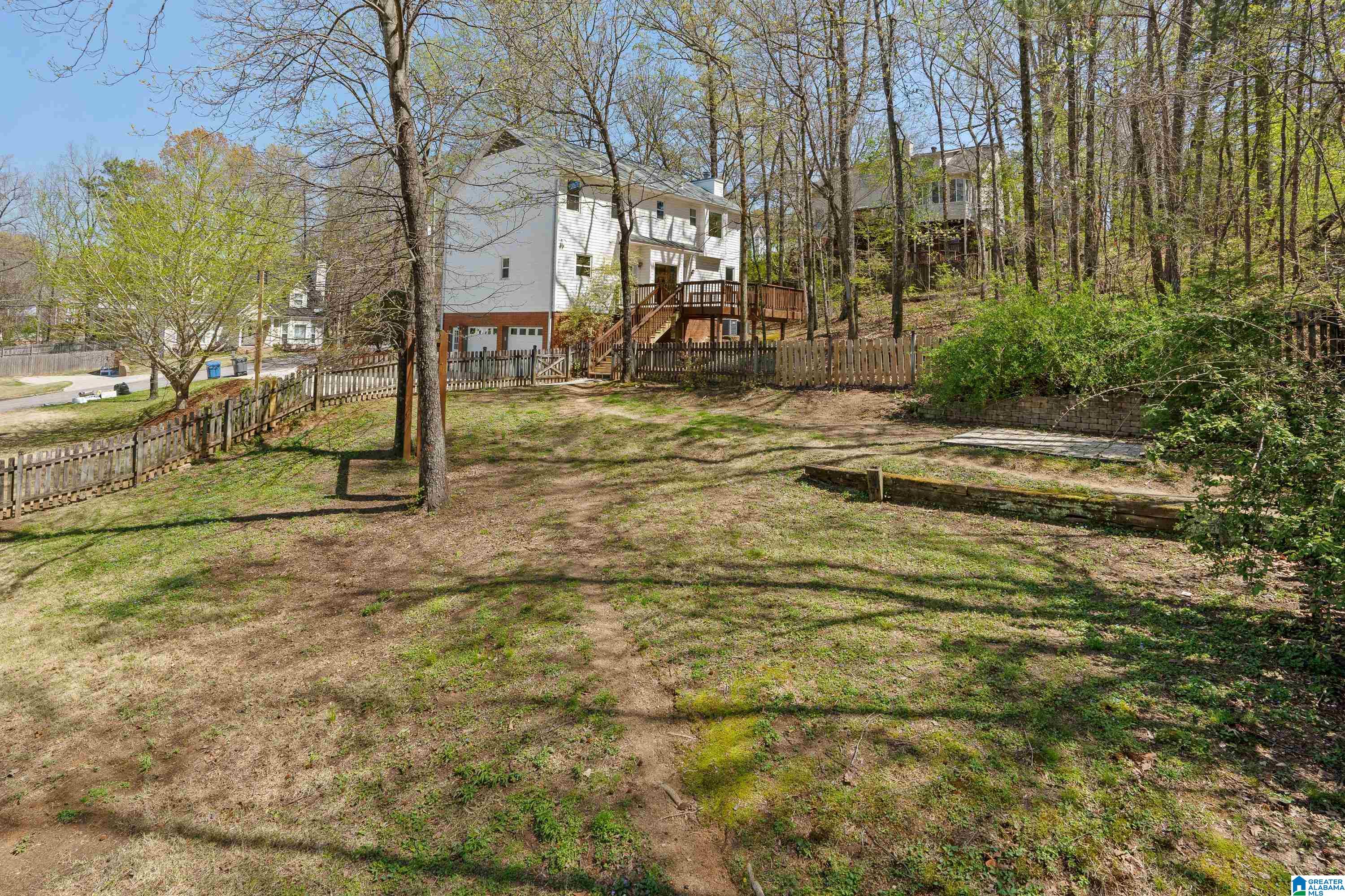 1920 STRAWBERRY LANE