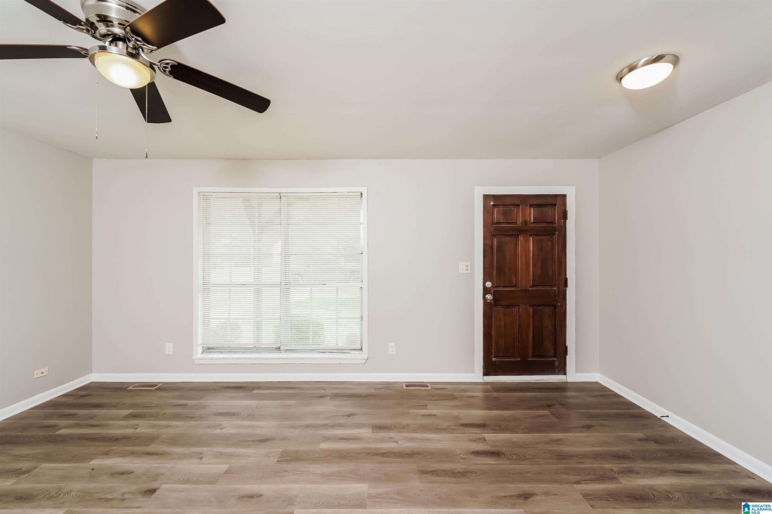 7 OAKDALE DRIVE