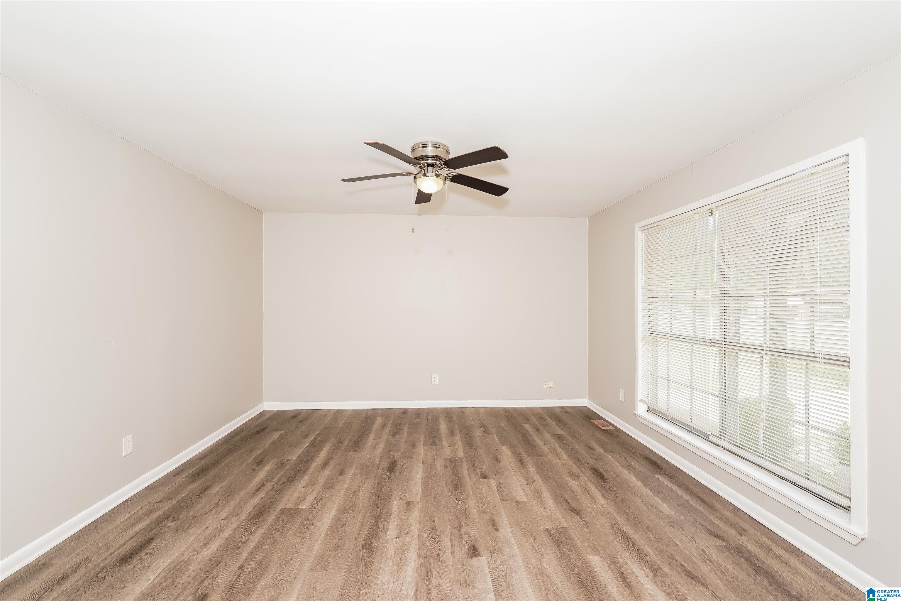 7 OAKDALE DRIVE