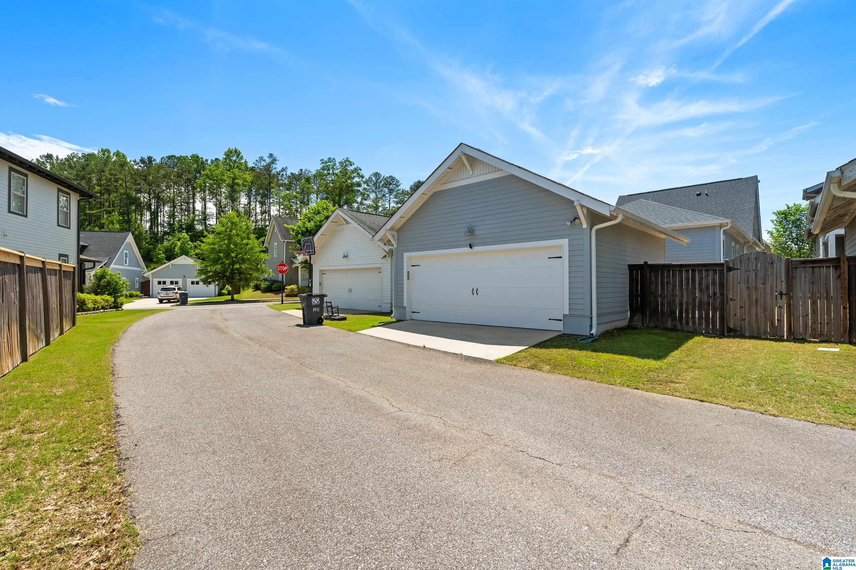 1445 SAWYER PASS