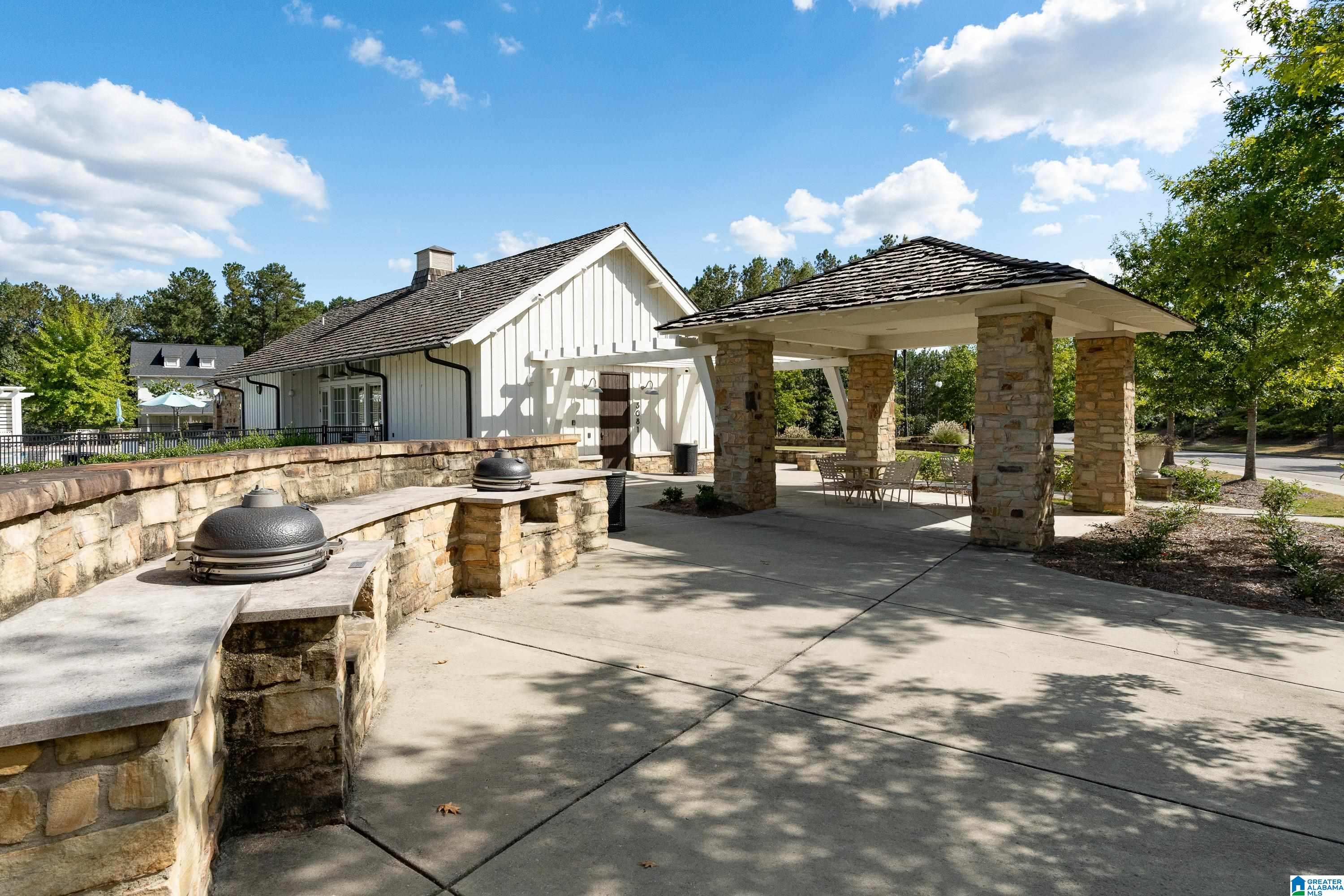 1445 SAWYER PASS