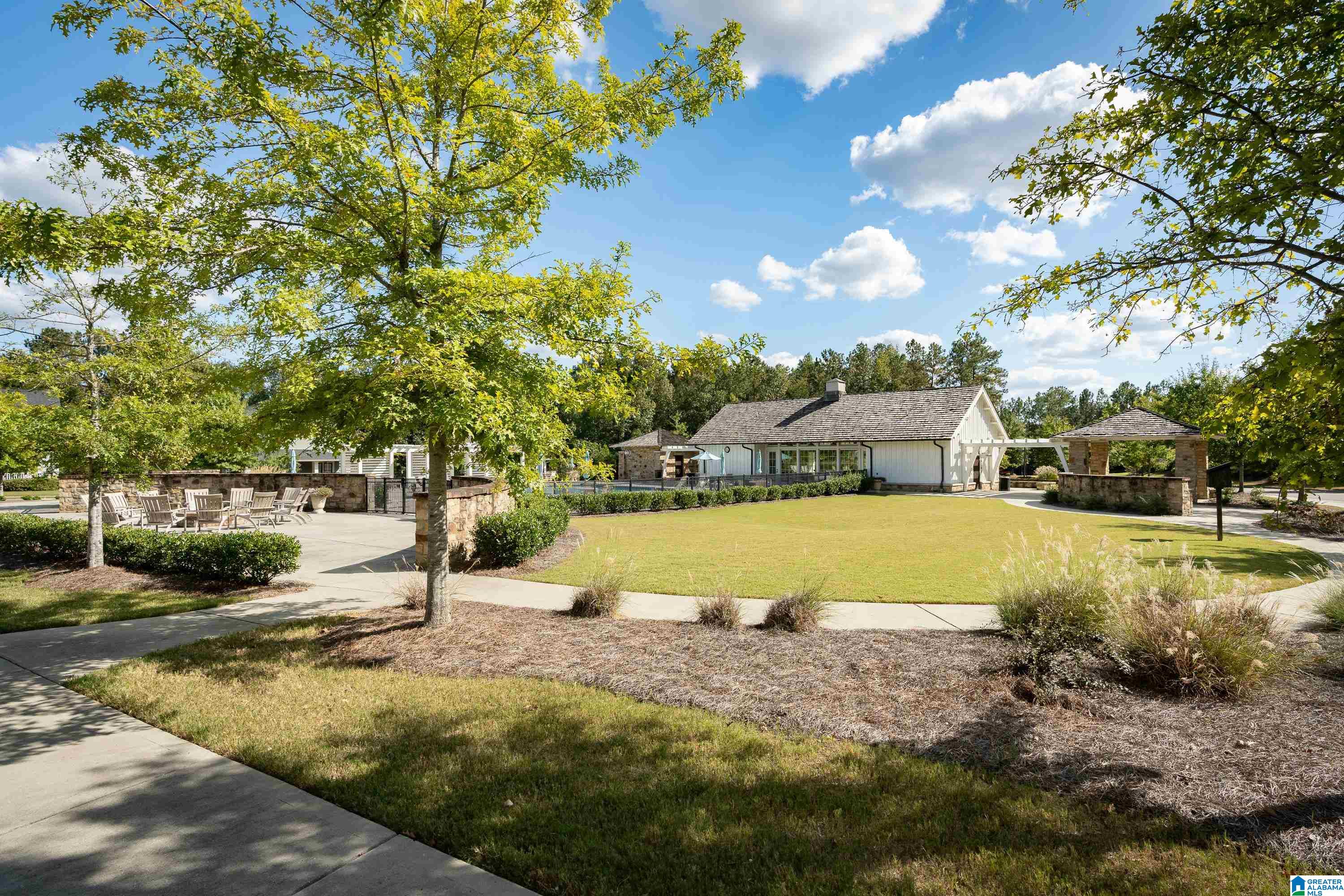1445 SAWYER PASS