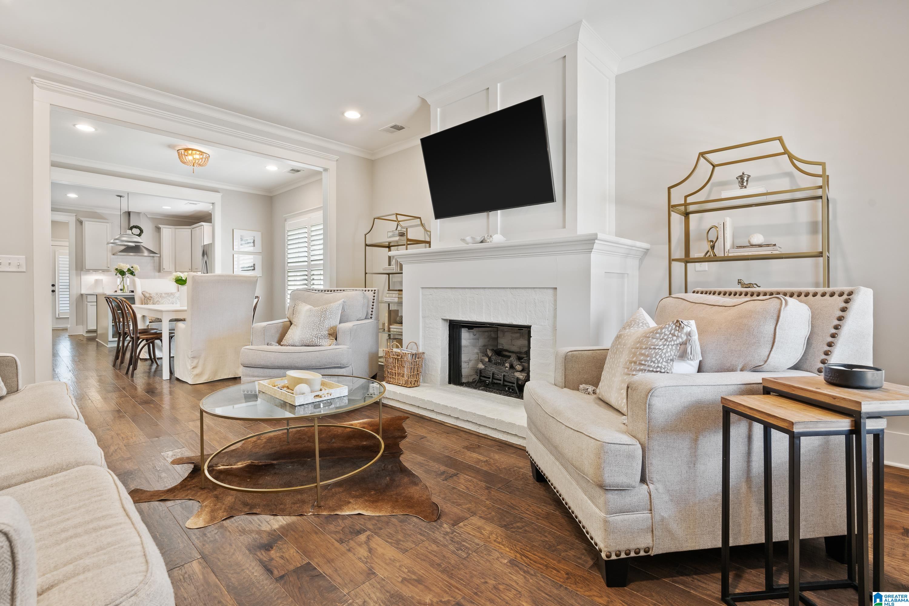 1445 SAWYER PASS