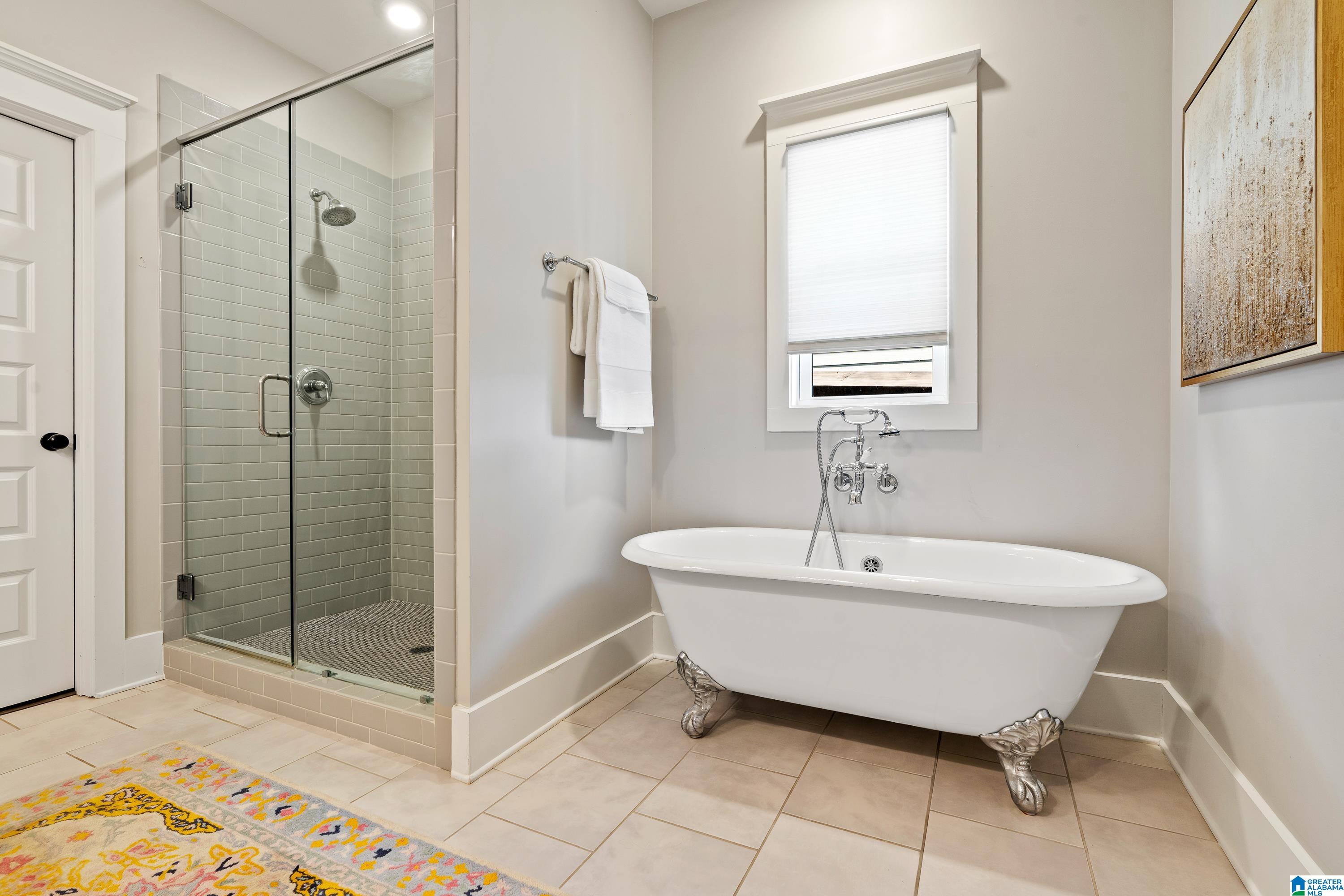 1445 SAWYER PASS