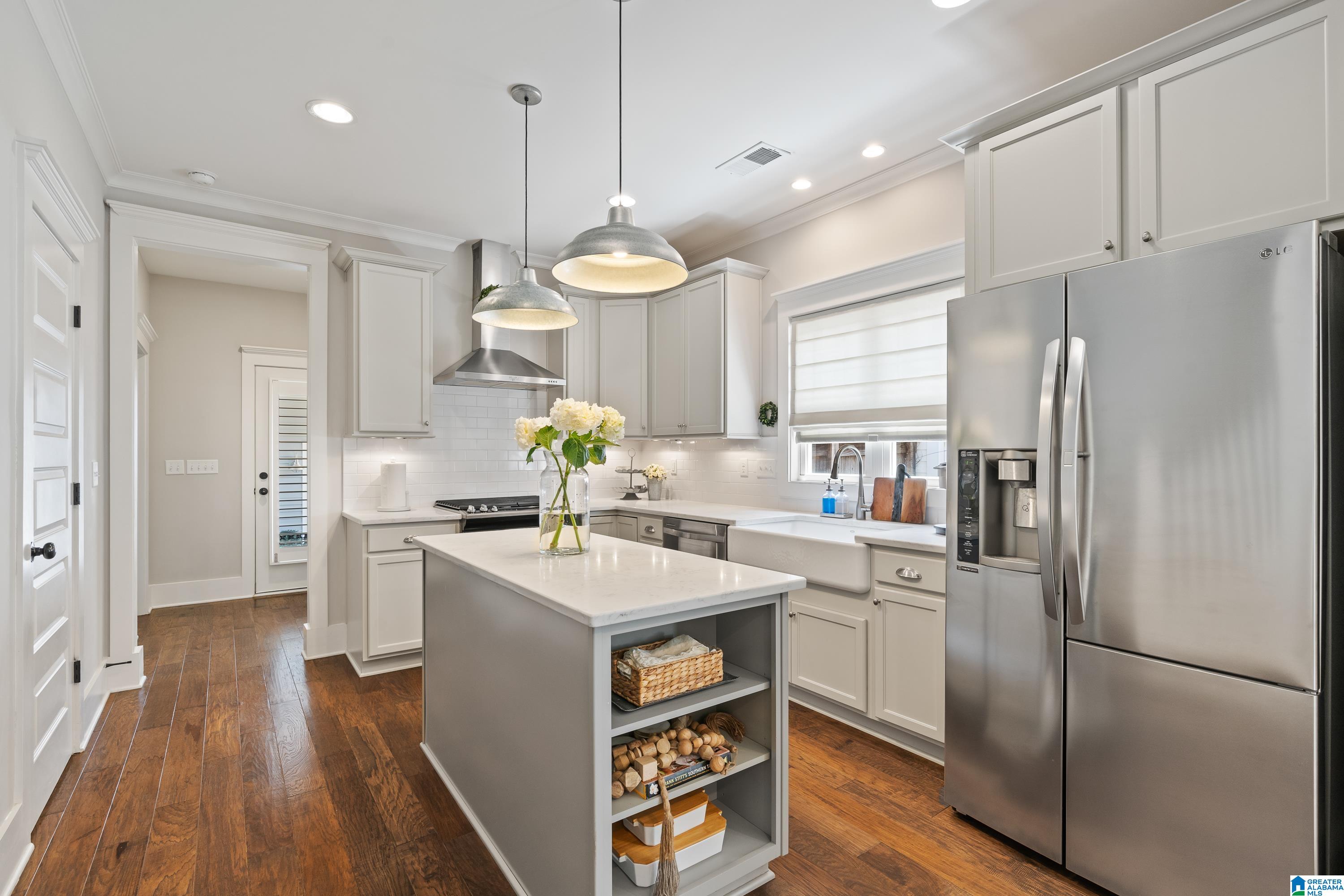 1445 SAWYER PASS