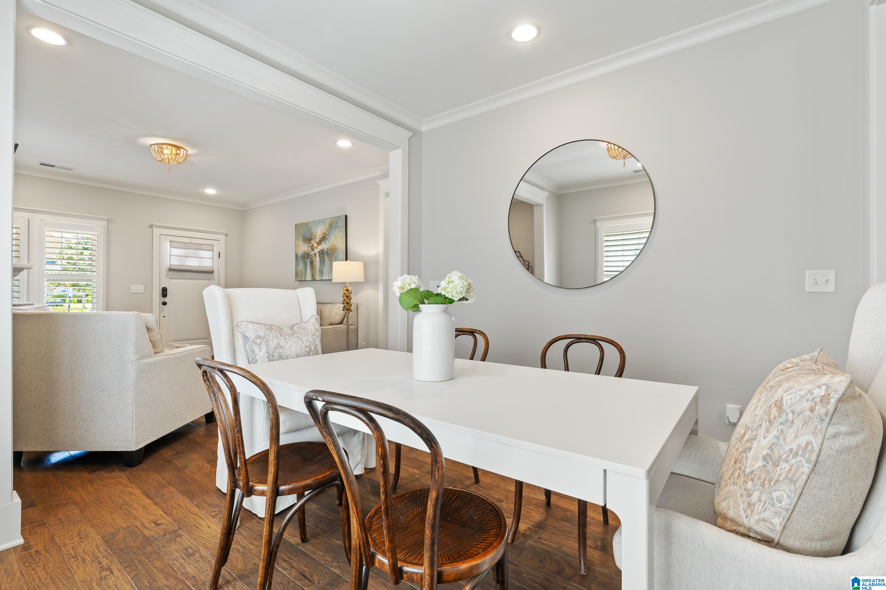 1445 SAWYER PASS
