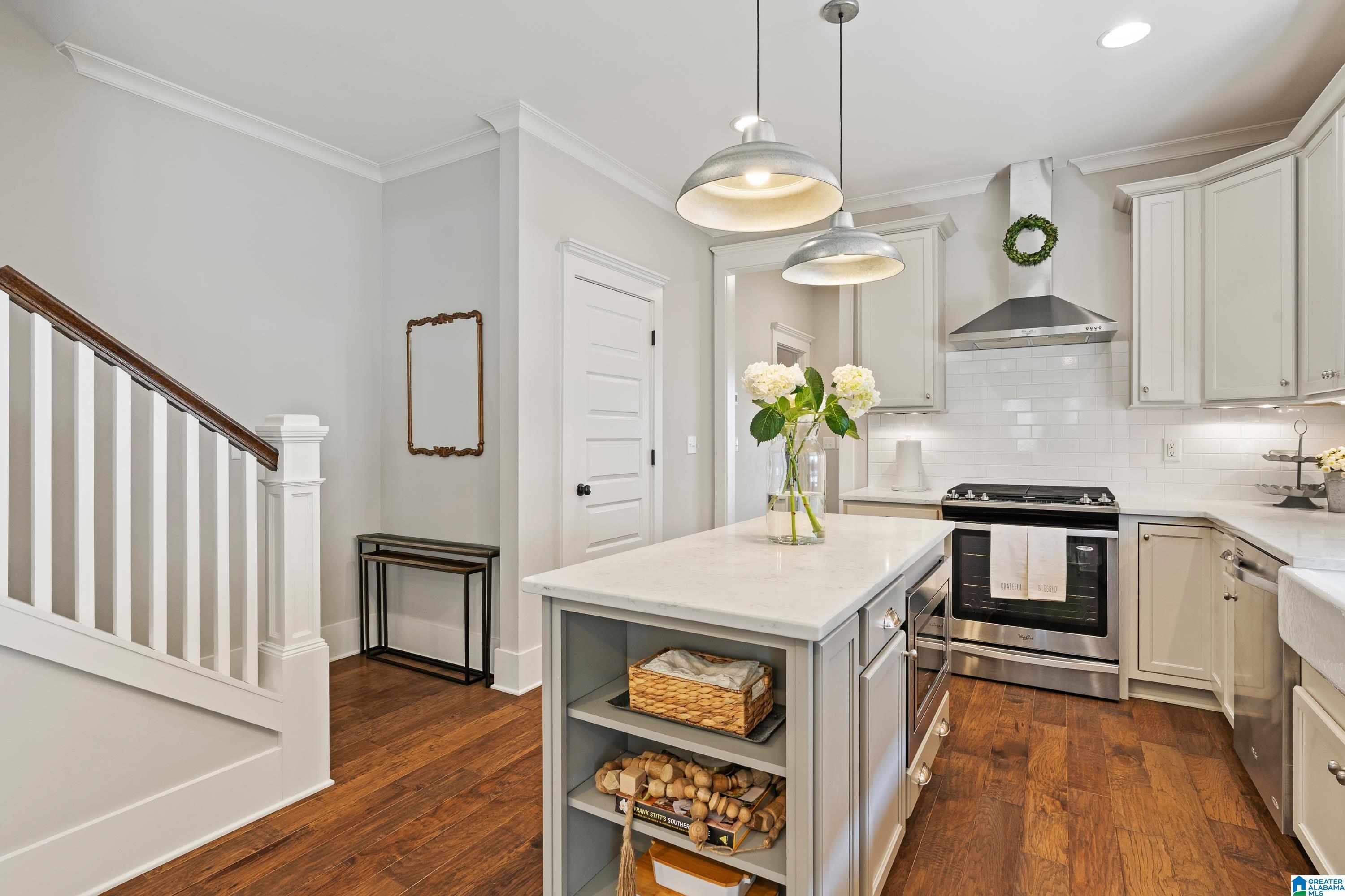 1445 SAWYER PASS