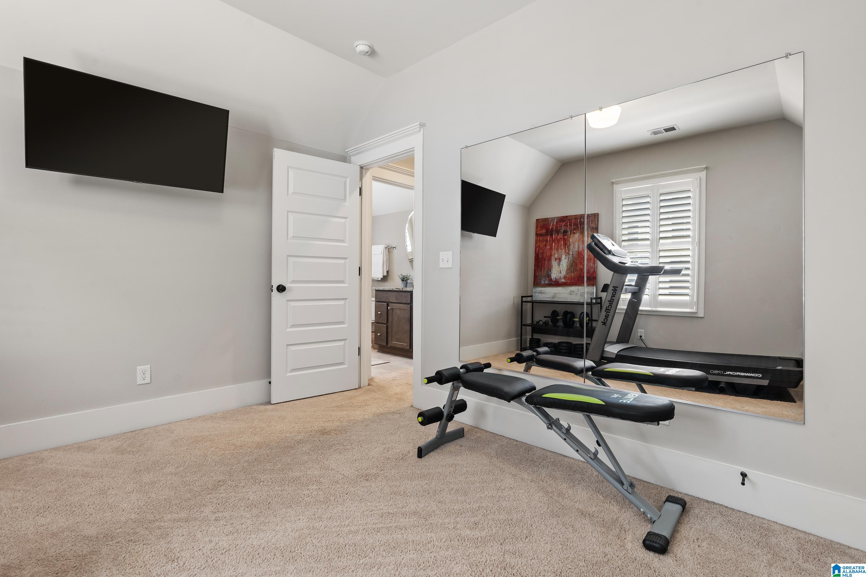 1445 SAWYER PASS