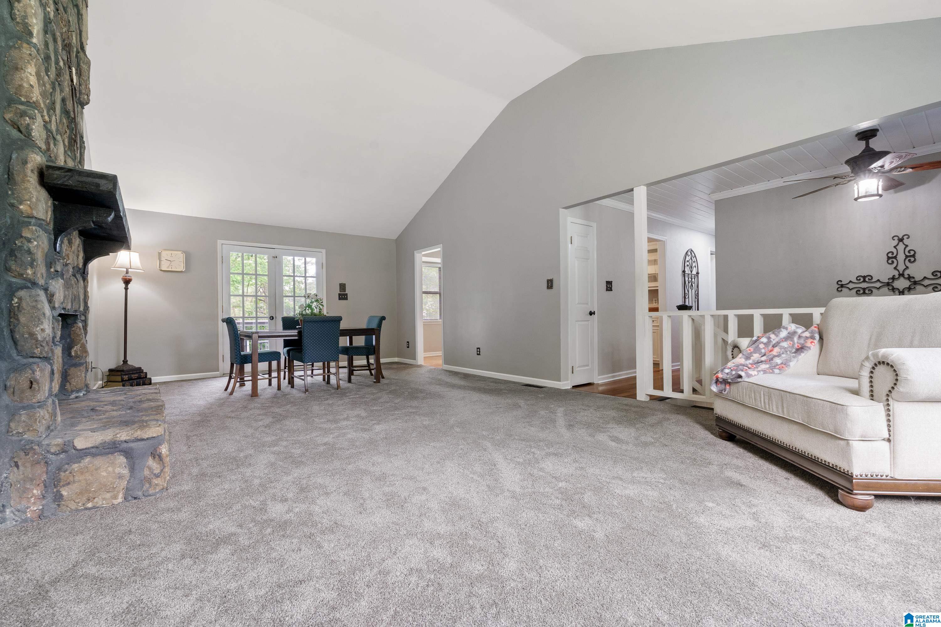 860 TORREY PINES CIRCLE