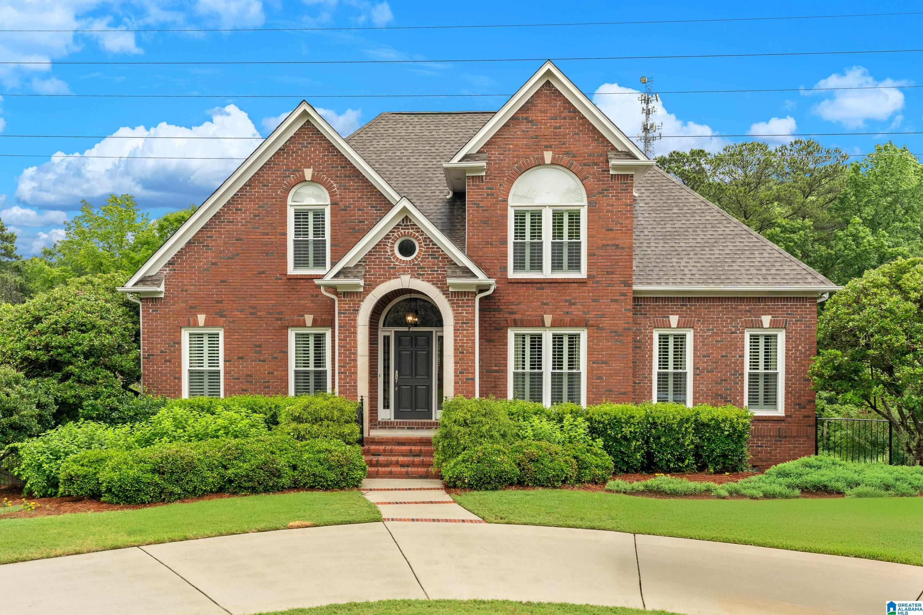 5265 LAKE CREST CIRCLE