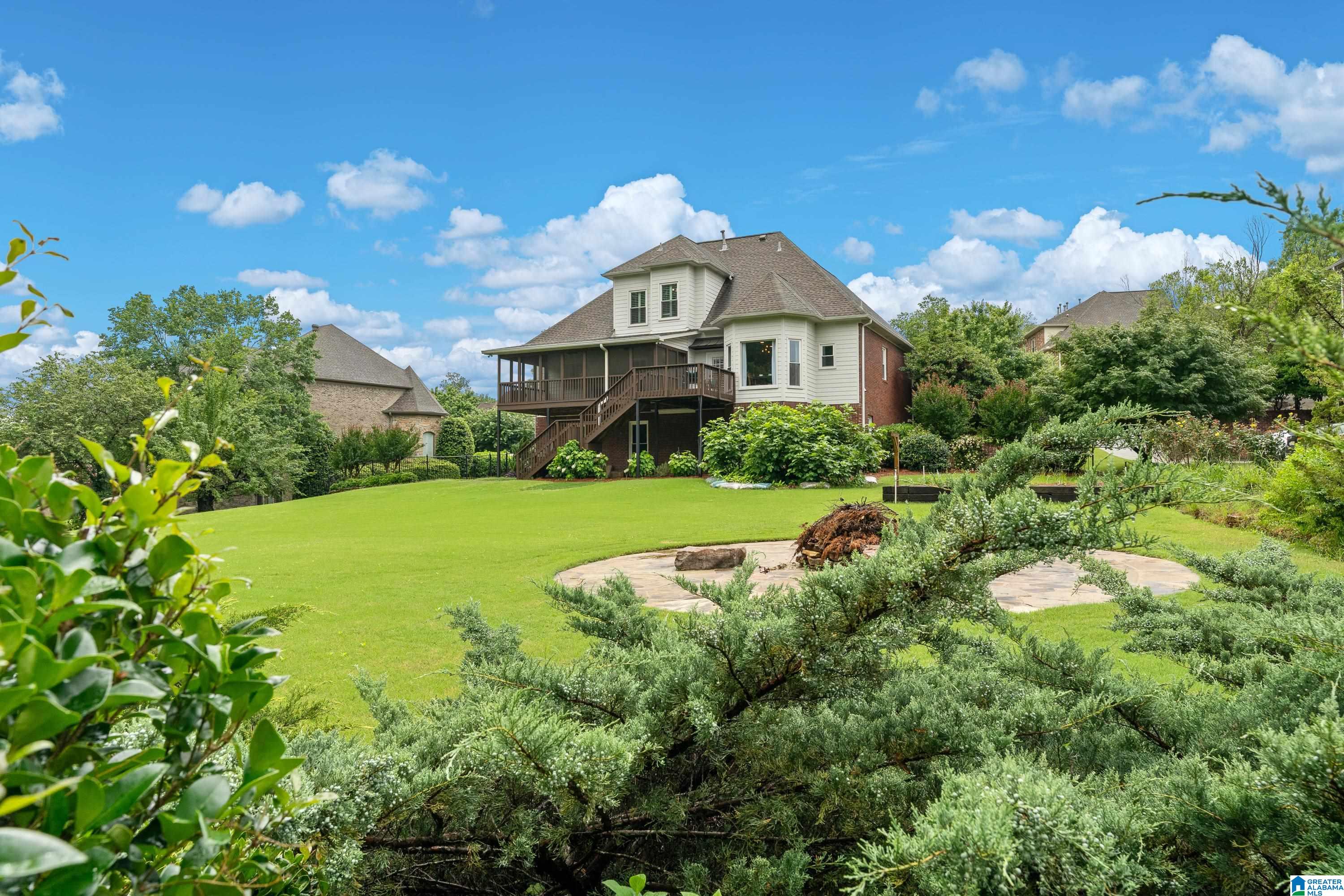 5265 LAKE CREST CIRCLE