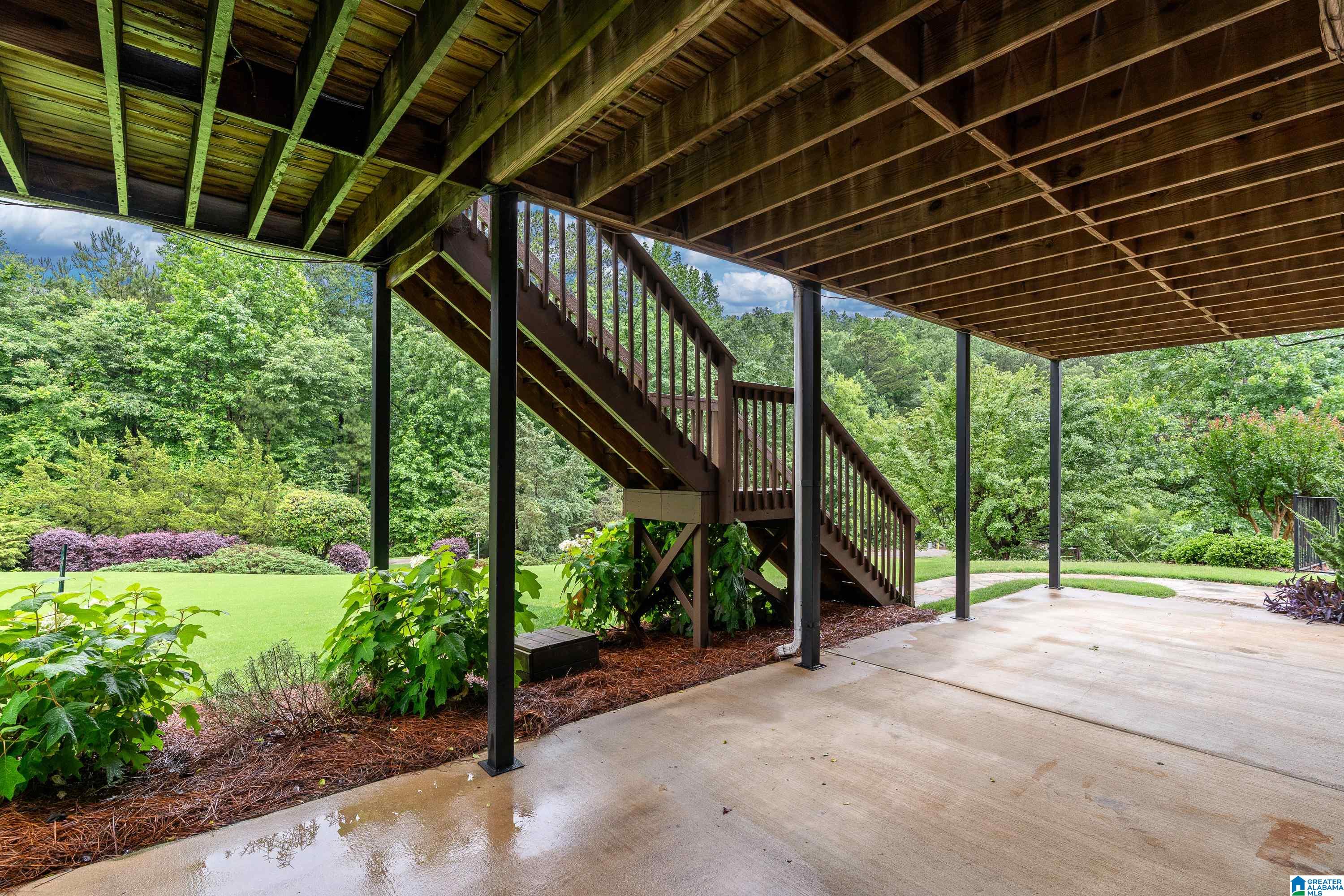 5265 LAKE CREST CIRCLE