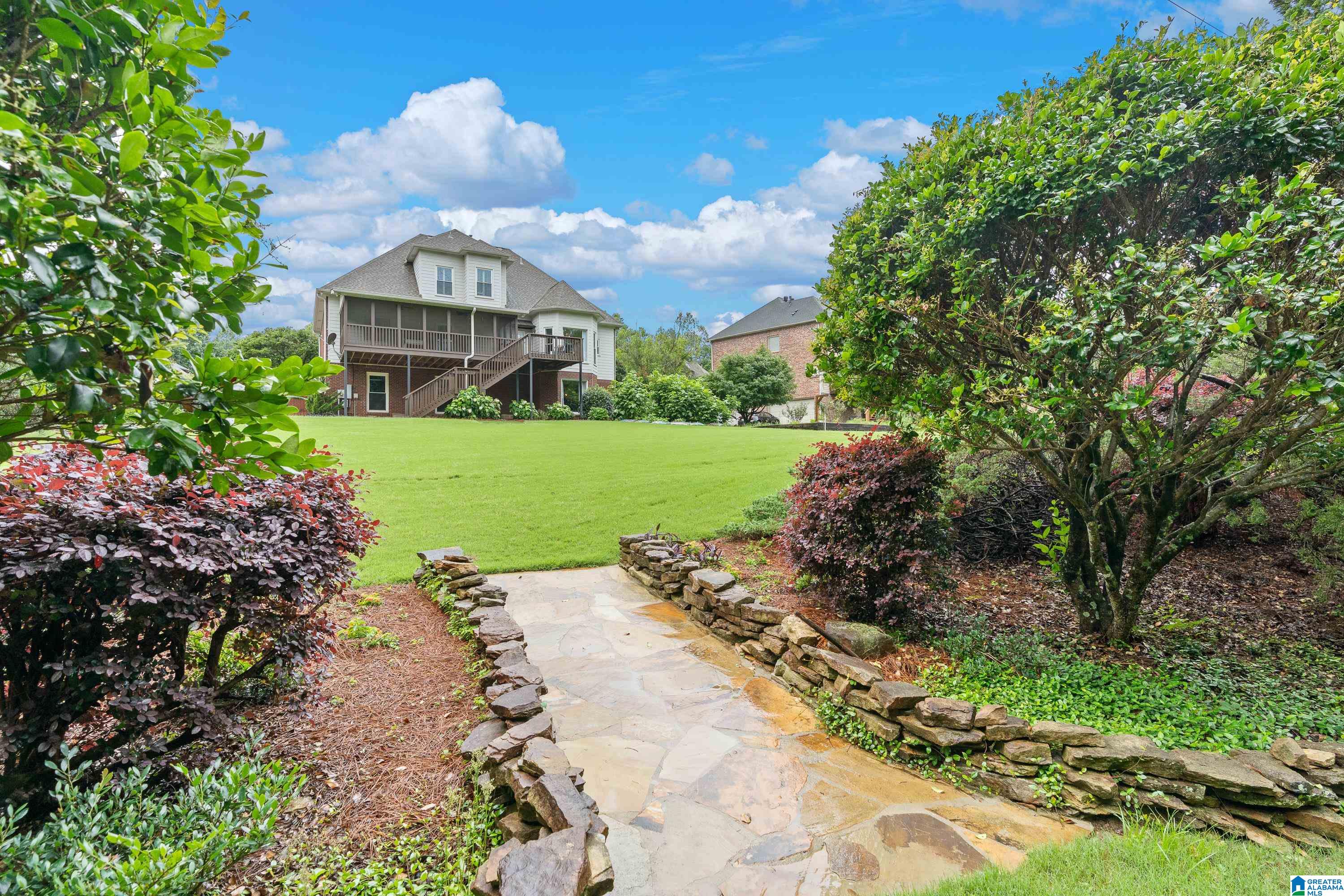 5265 LAKE CREST CIRCLE
