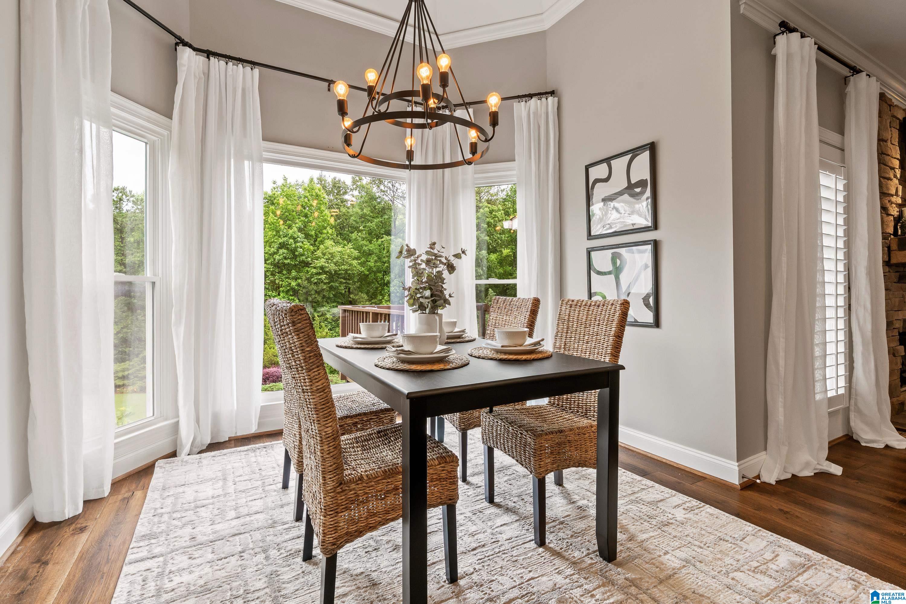 5265 LAKE CREST CIRCLE