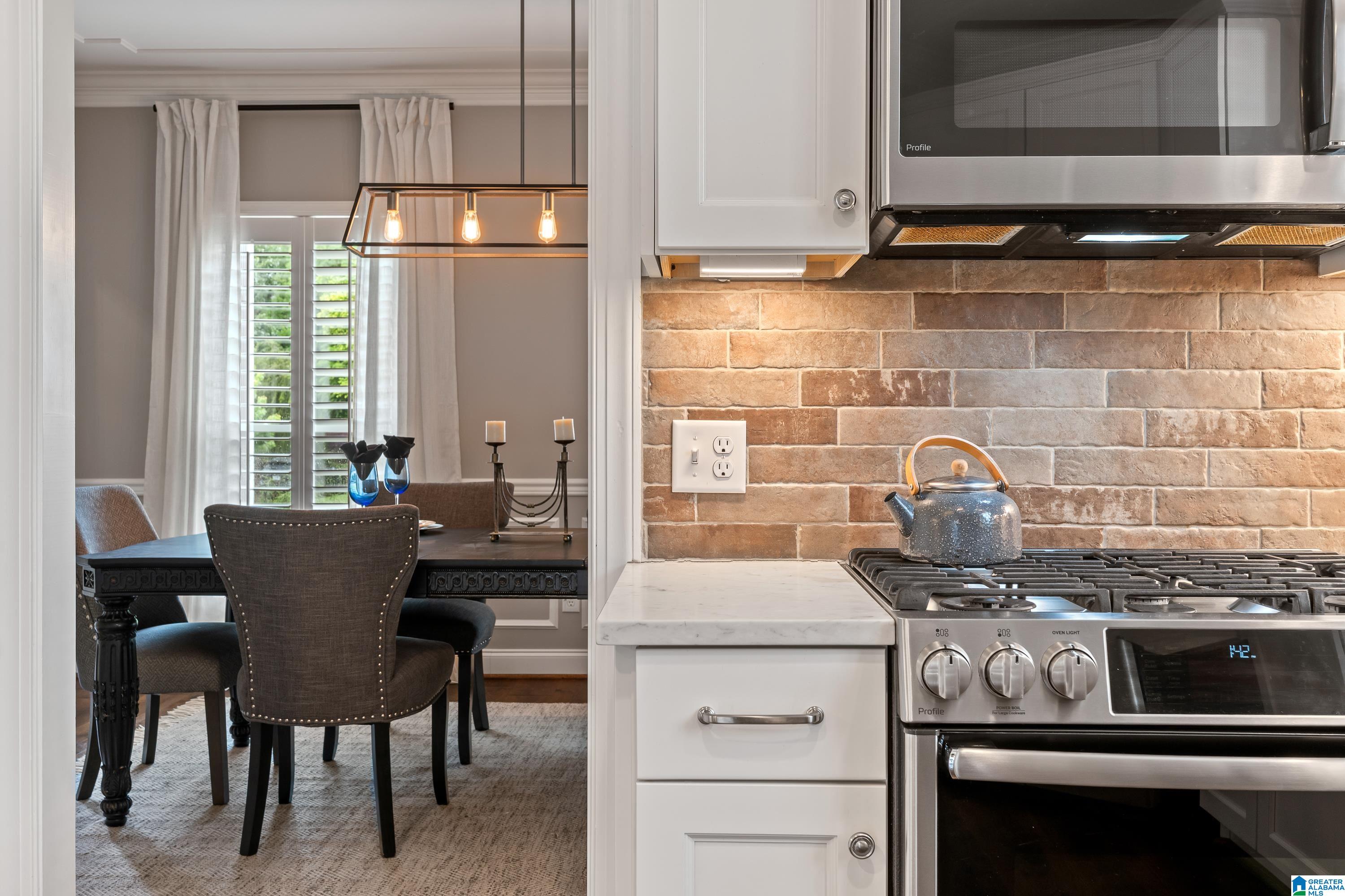 5265 LAKE CREST CIRCLE
