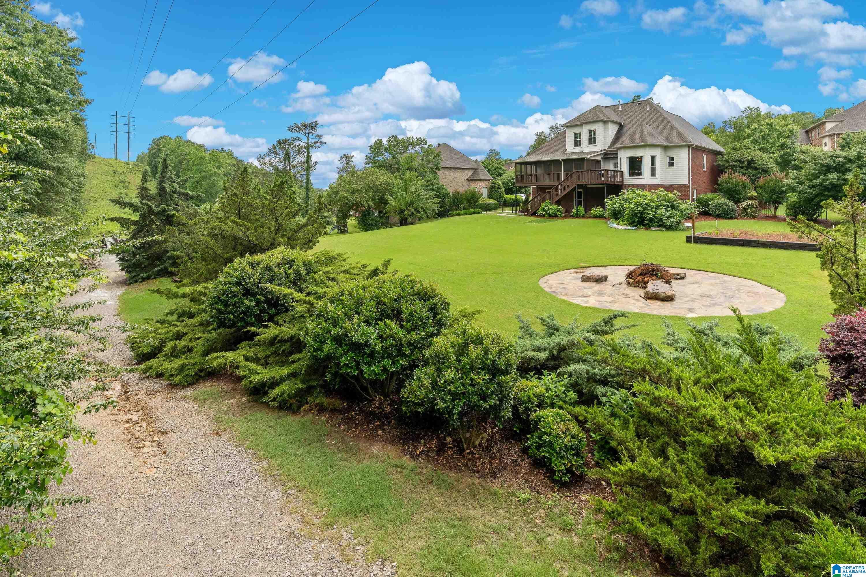 5265 LAKE CREST CIRCLE