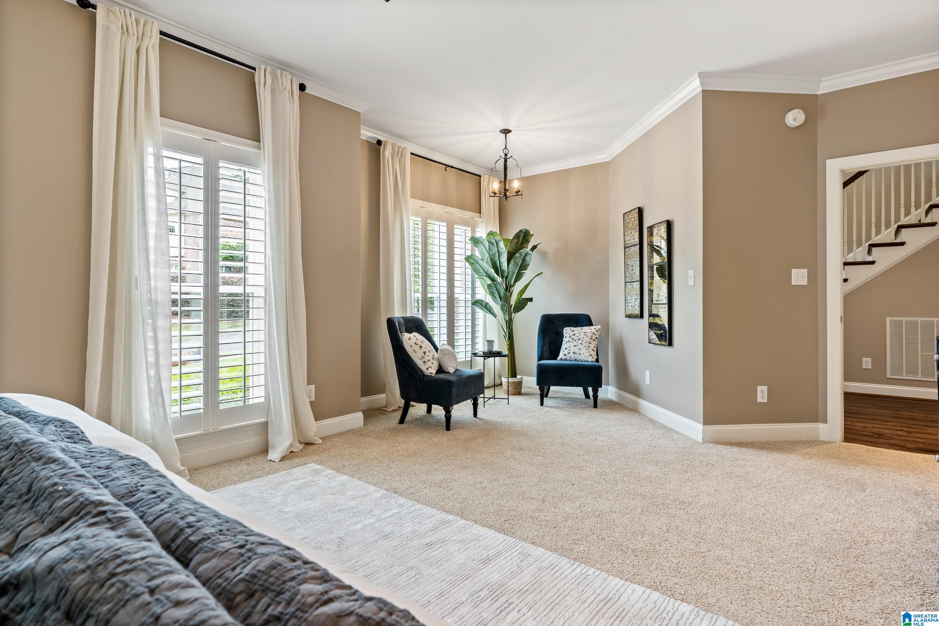 5265 LAKE CREST CIRCLE