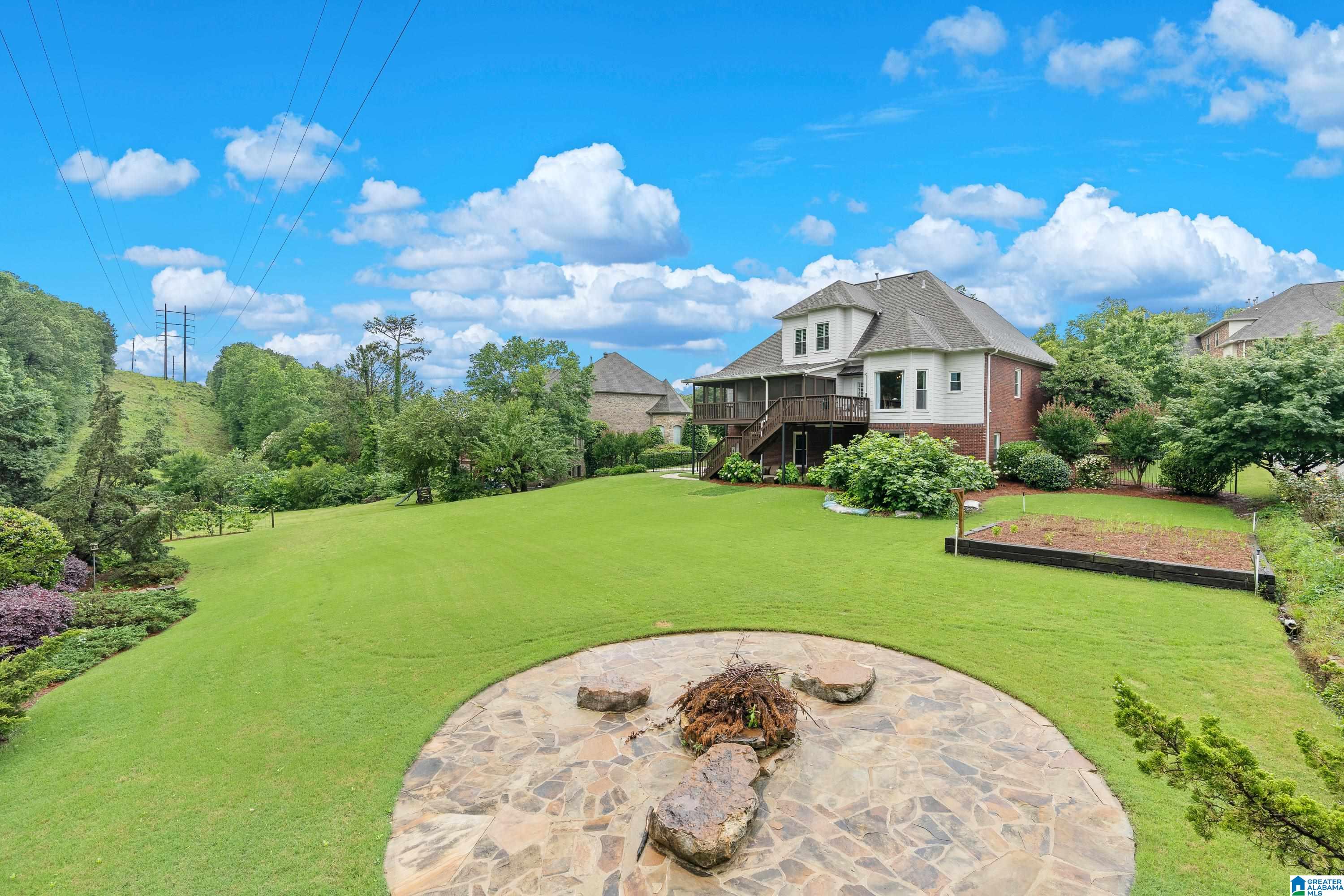 5265 LAKE CREST CIRCLE