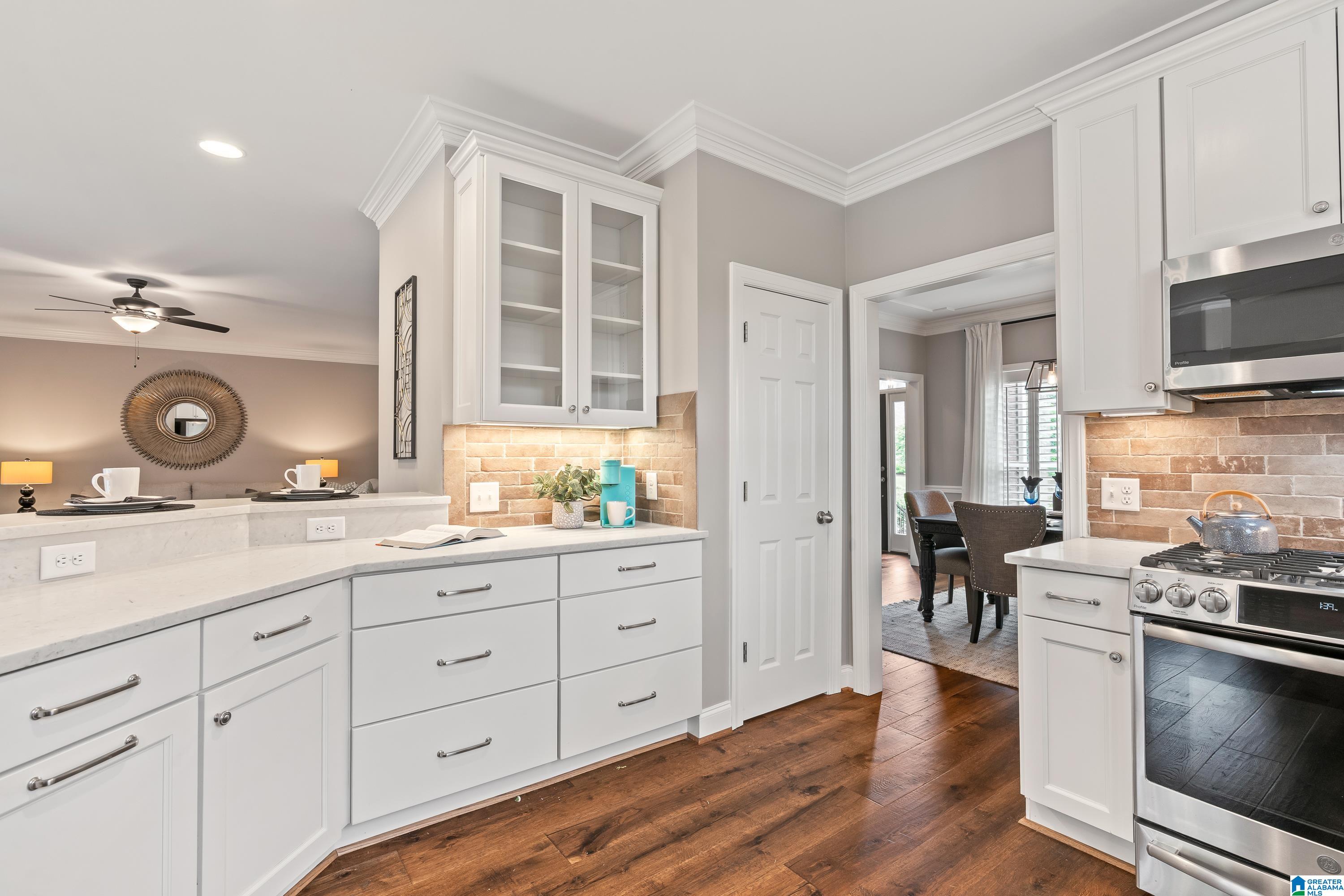 5265 LAKE CREST CIRCLE