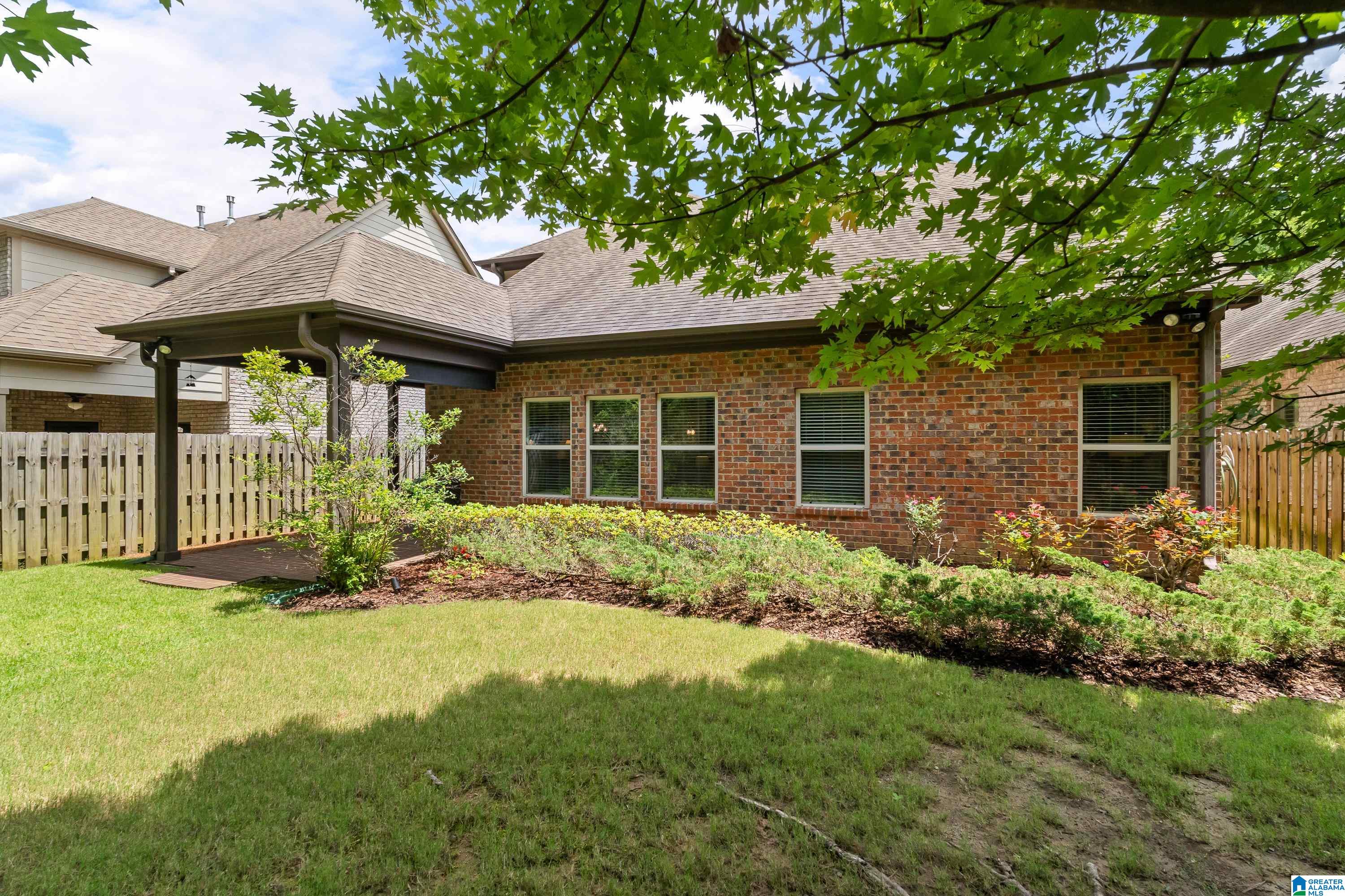 5493 PARK SIDE CIRCLE