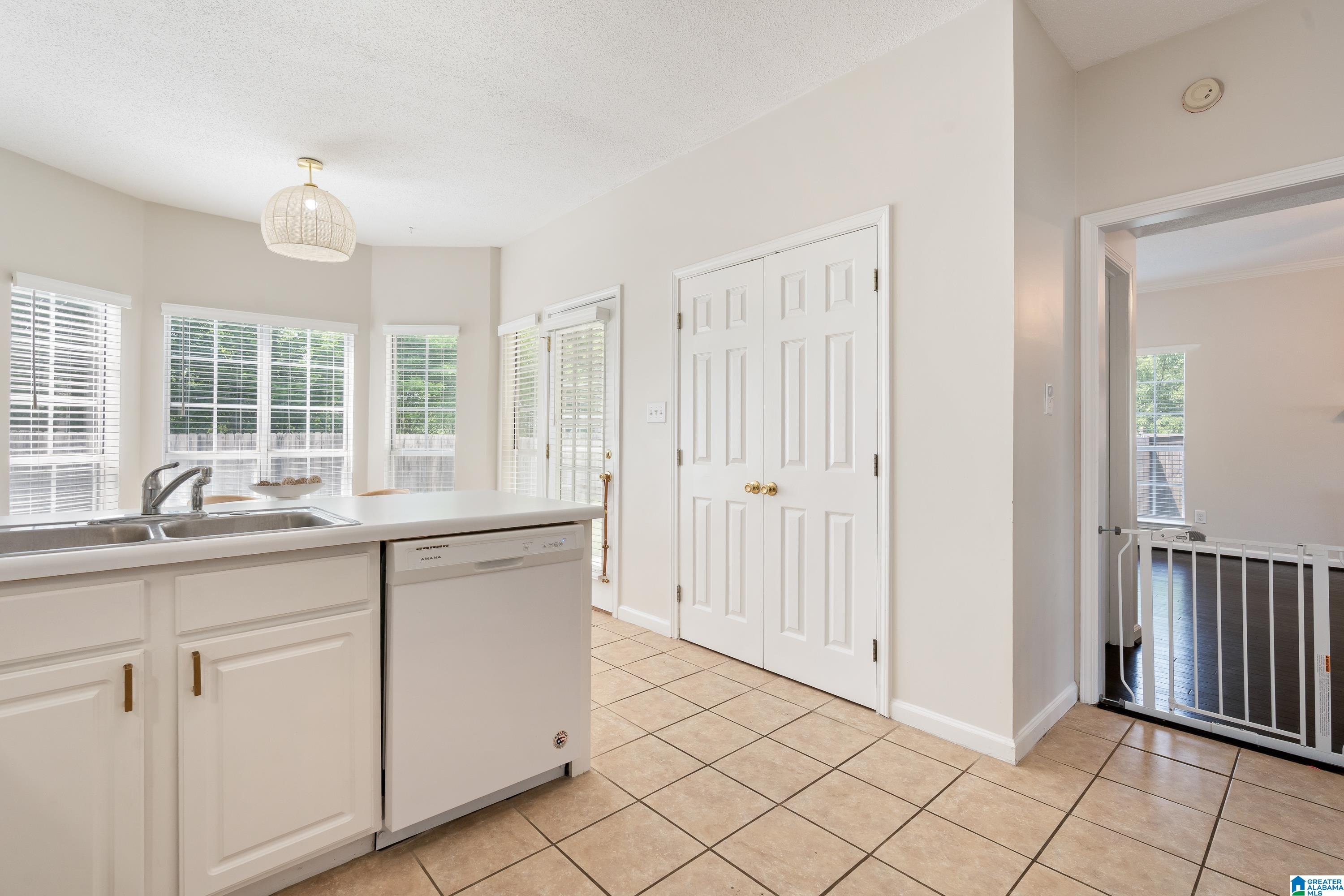 141 CRESTMONT LANE
