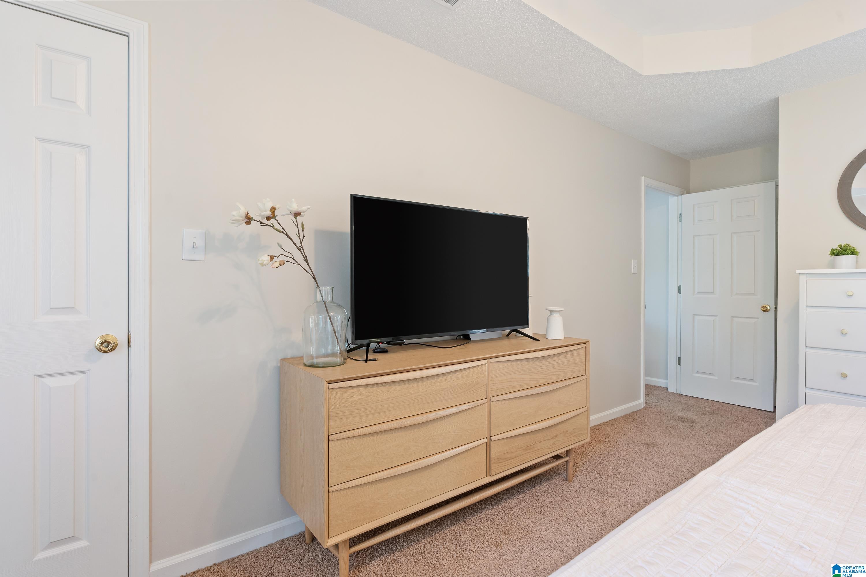 141 CRESTMONT LANE