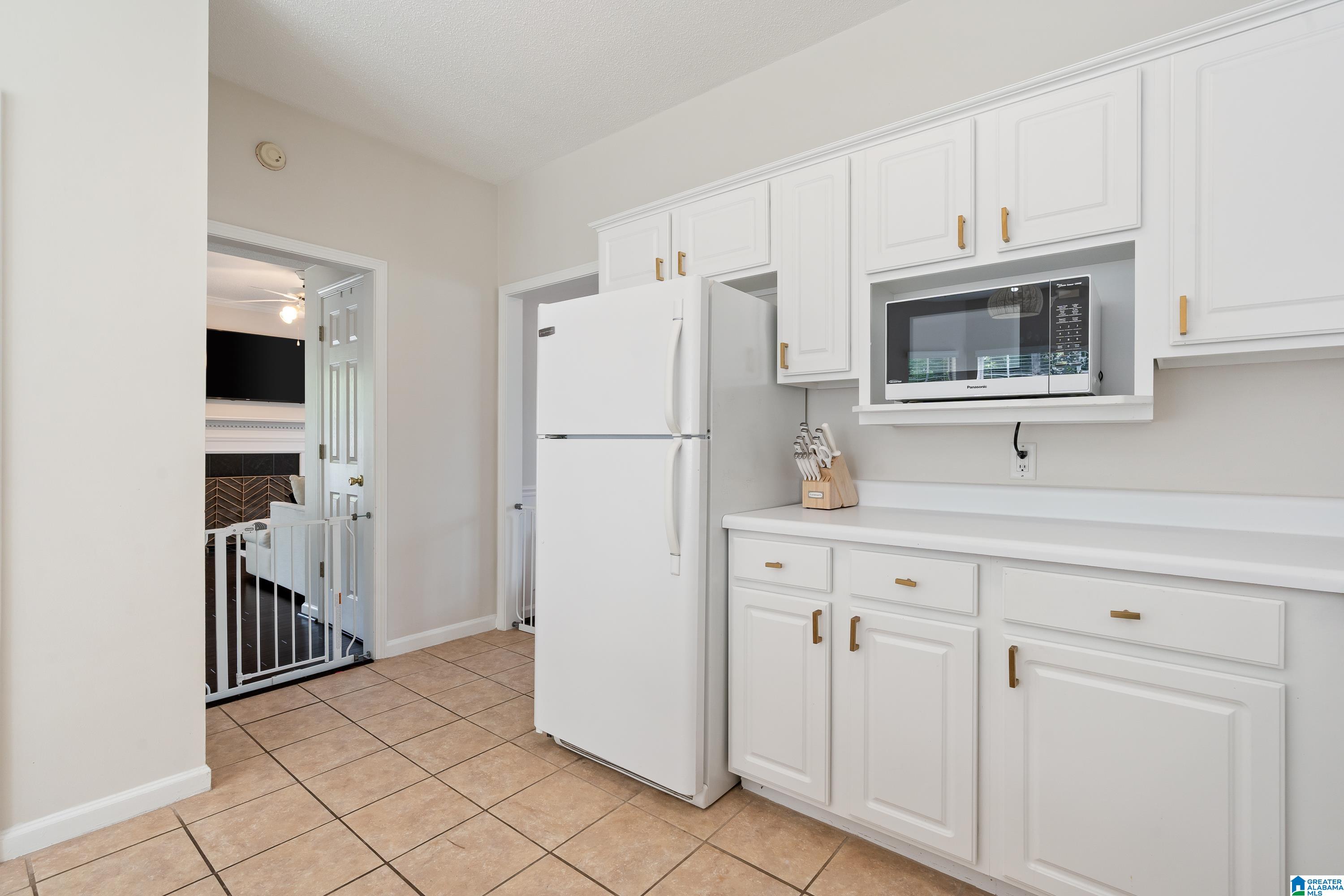 141 CRESTMONT LANE