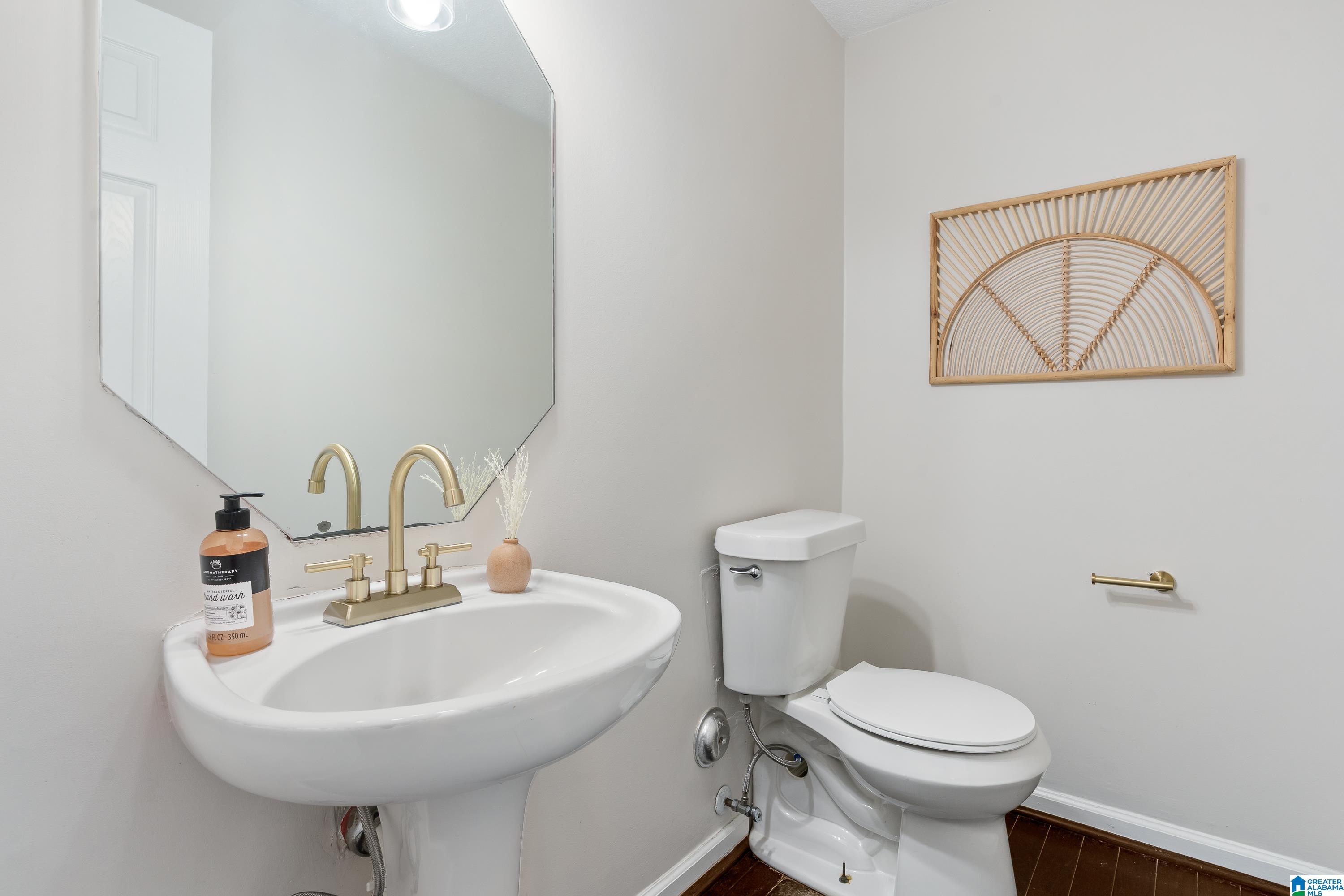 141 CRESTMONT LANE