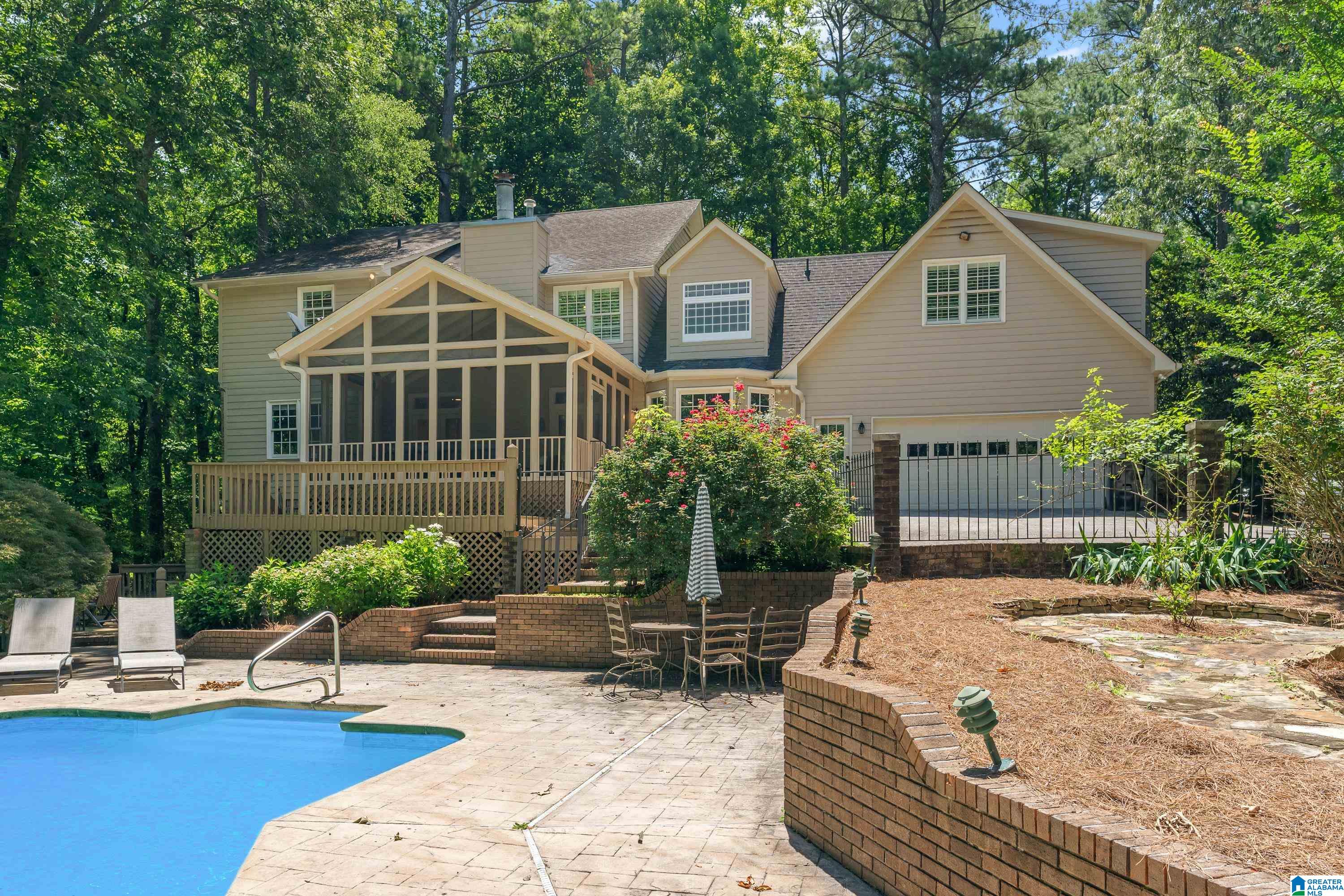 4737 CLOUD LANE