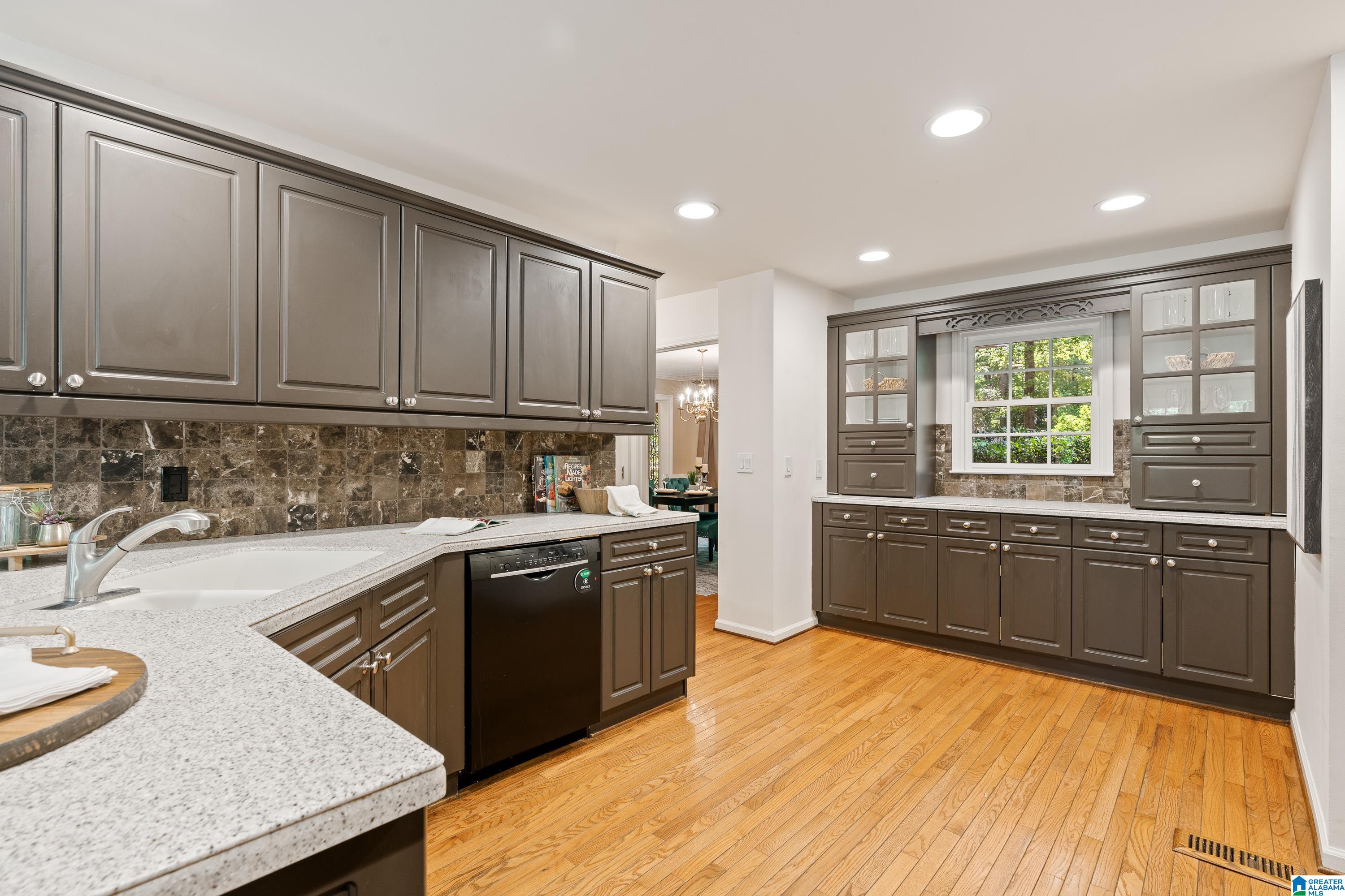 4737 CLOUD LANE