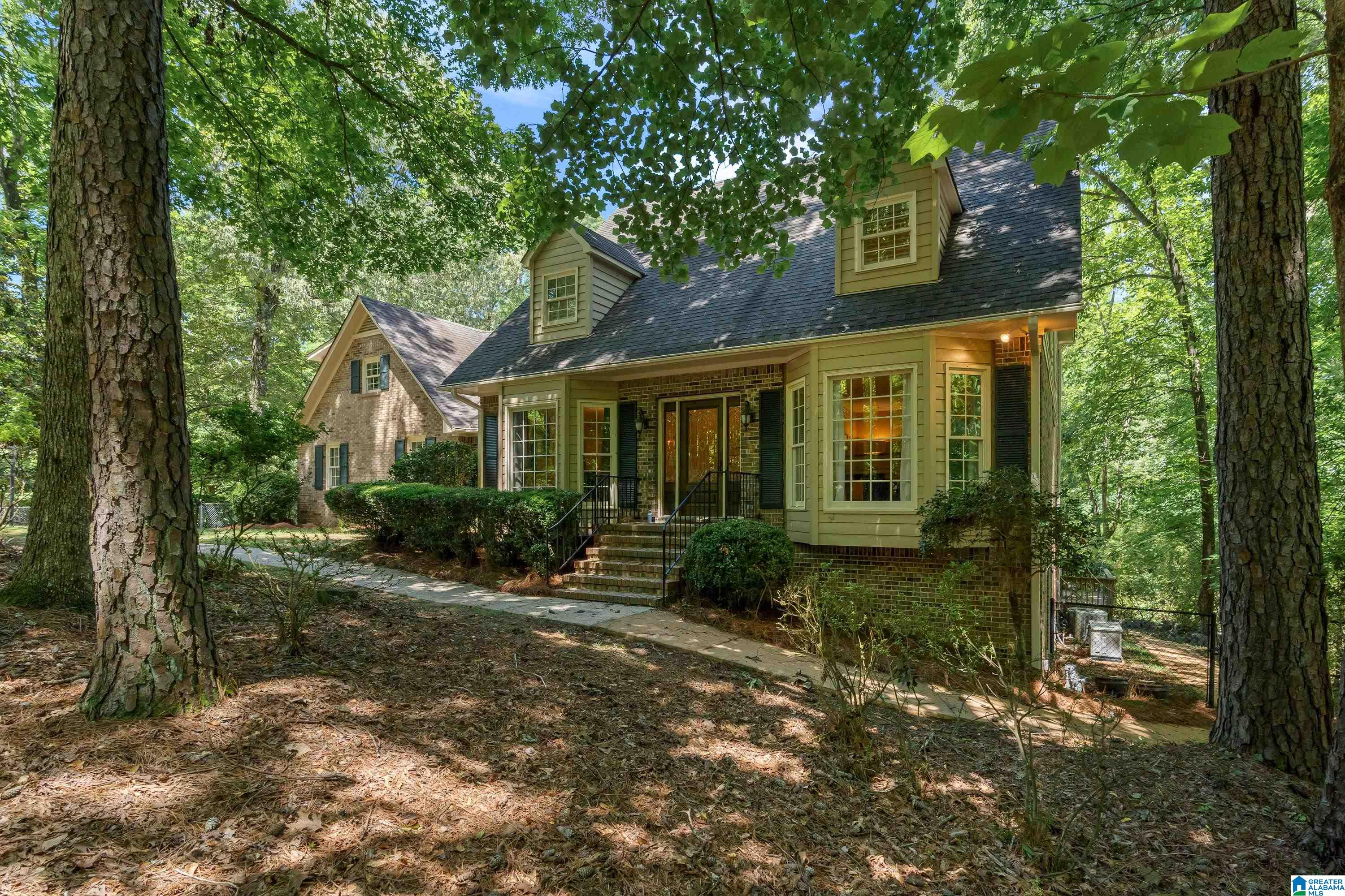 4737 CLOUD LANE