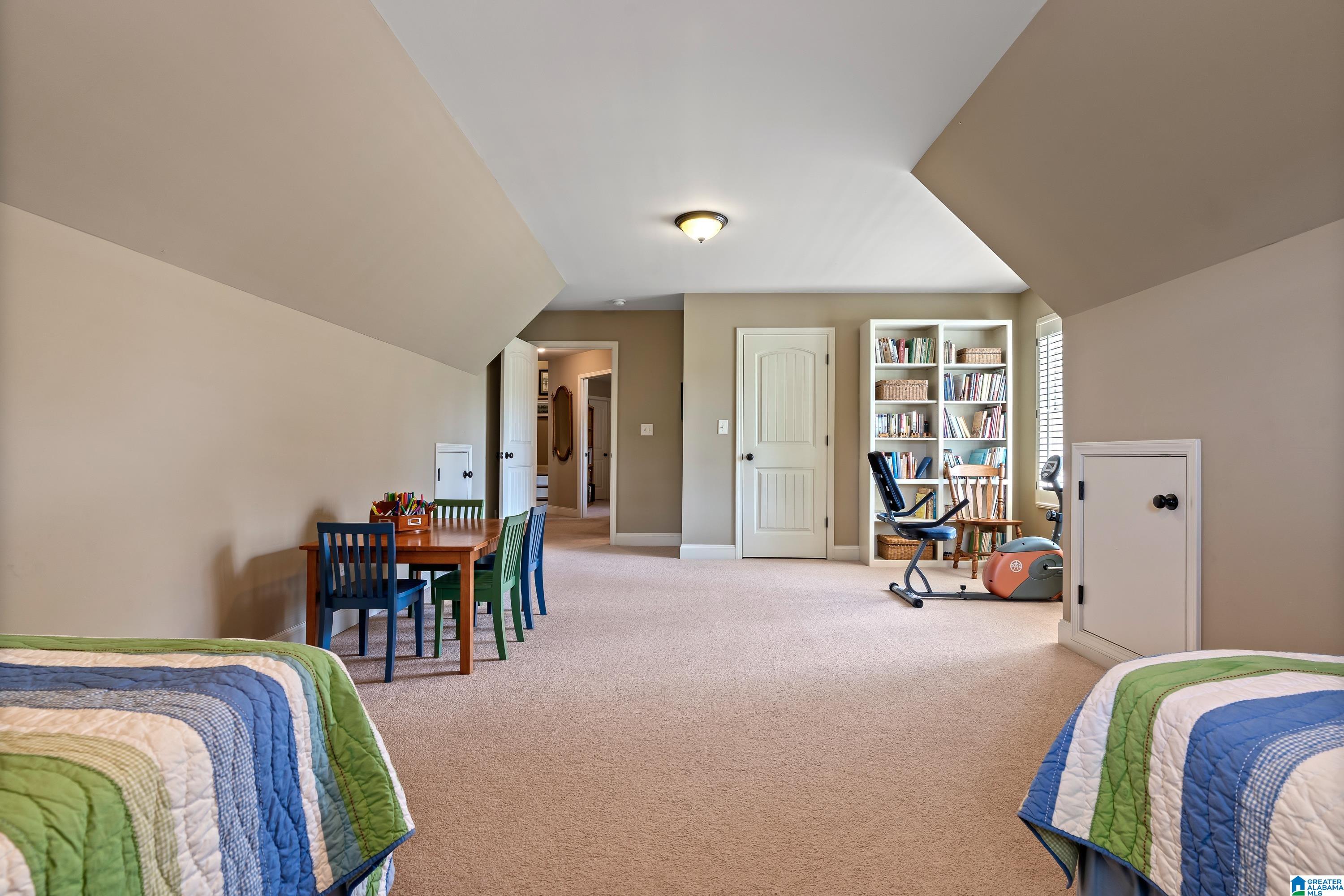 163 RIVER VALLEY ROAD