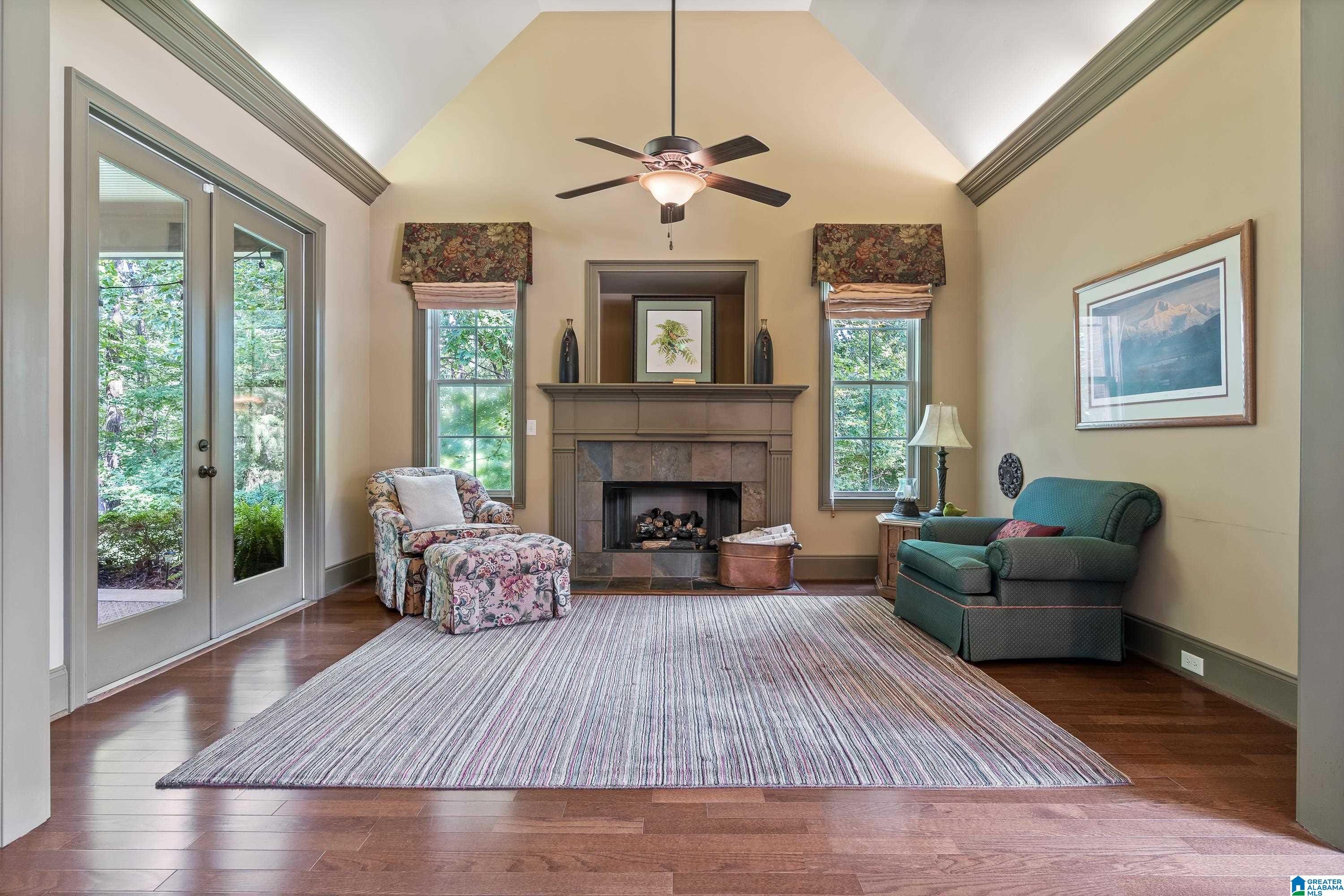 163 RIVER VALLEY ROAD