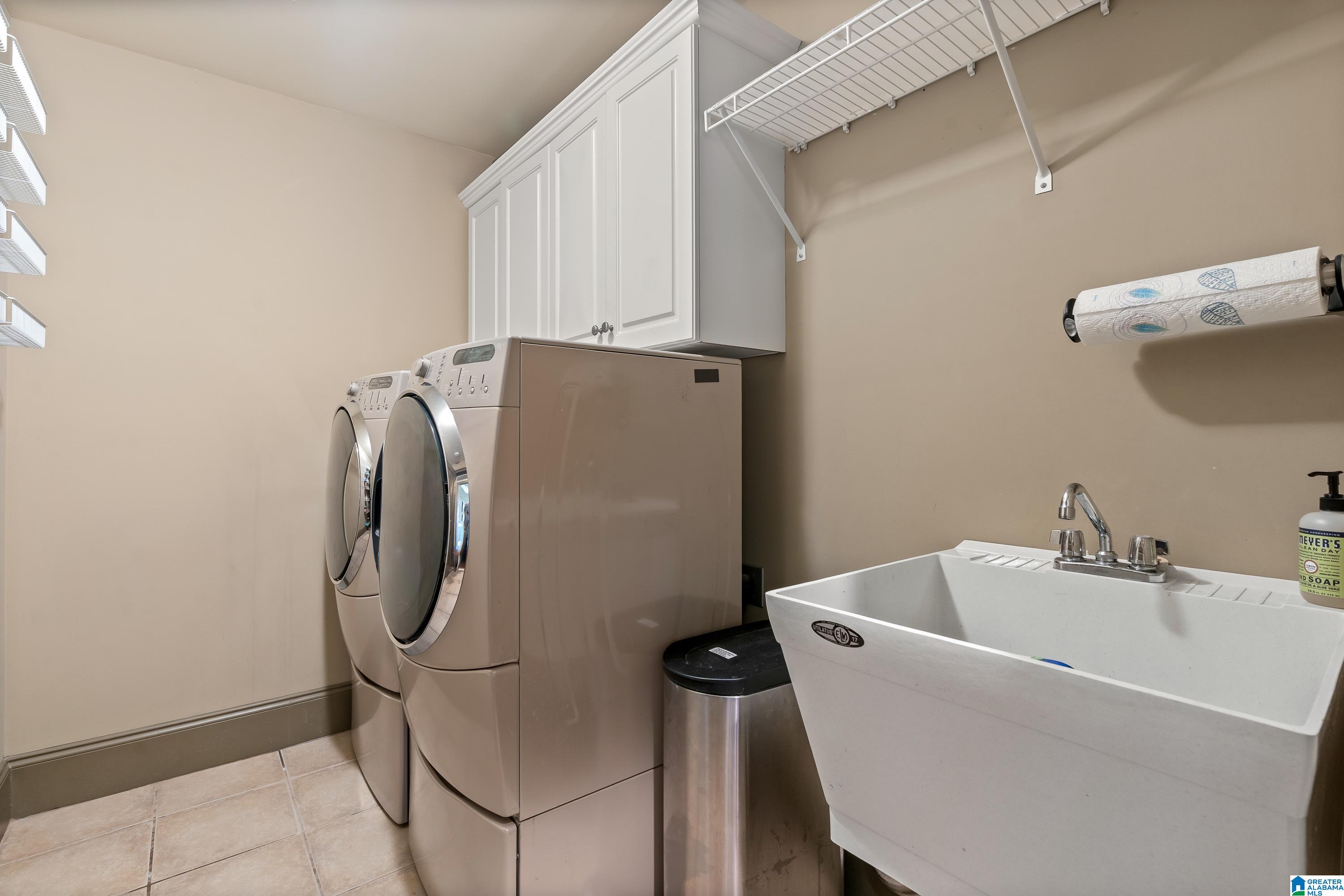 163 RIVER VALLEY ROAD