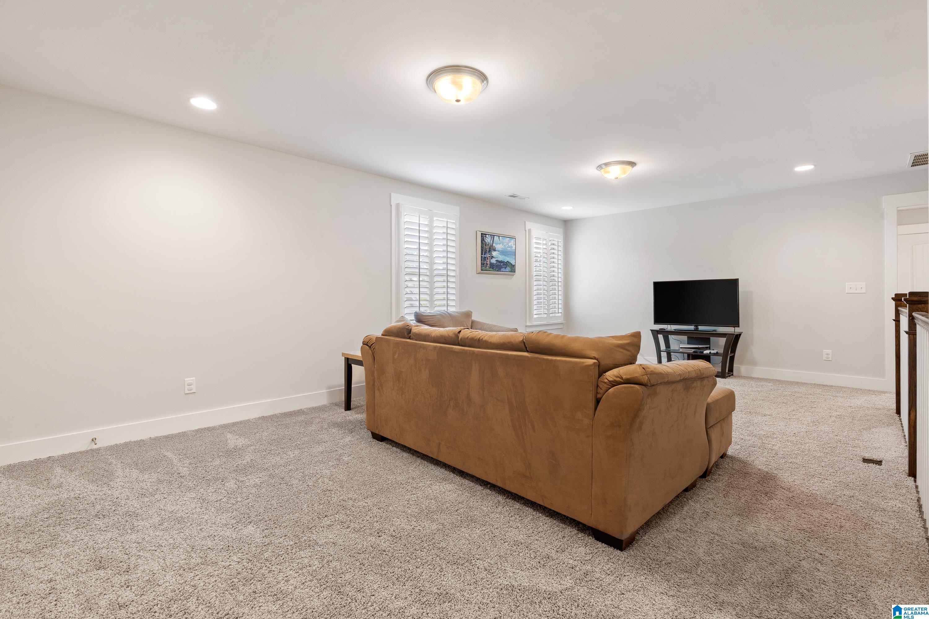 323 CROSSBRIDGE ROAD