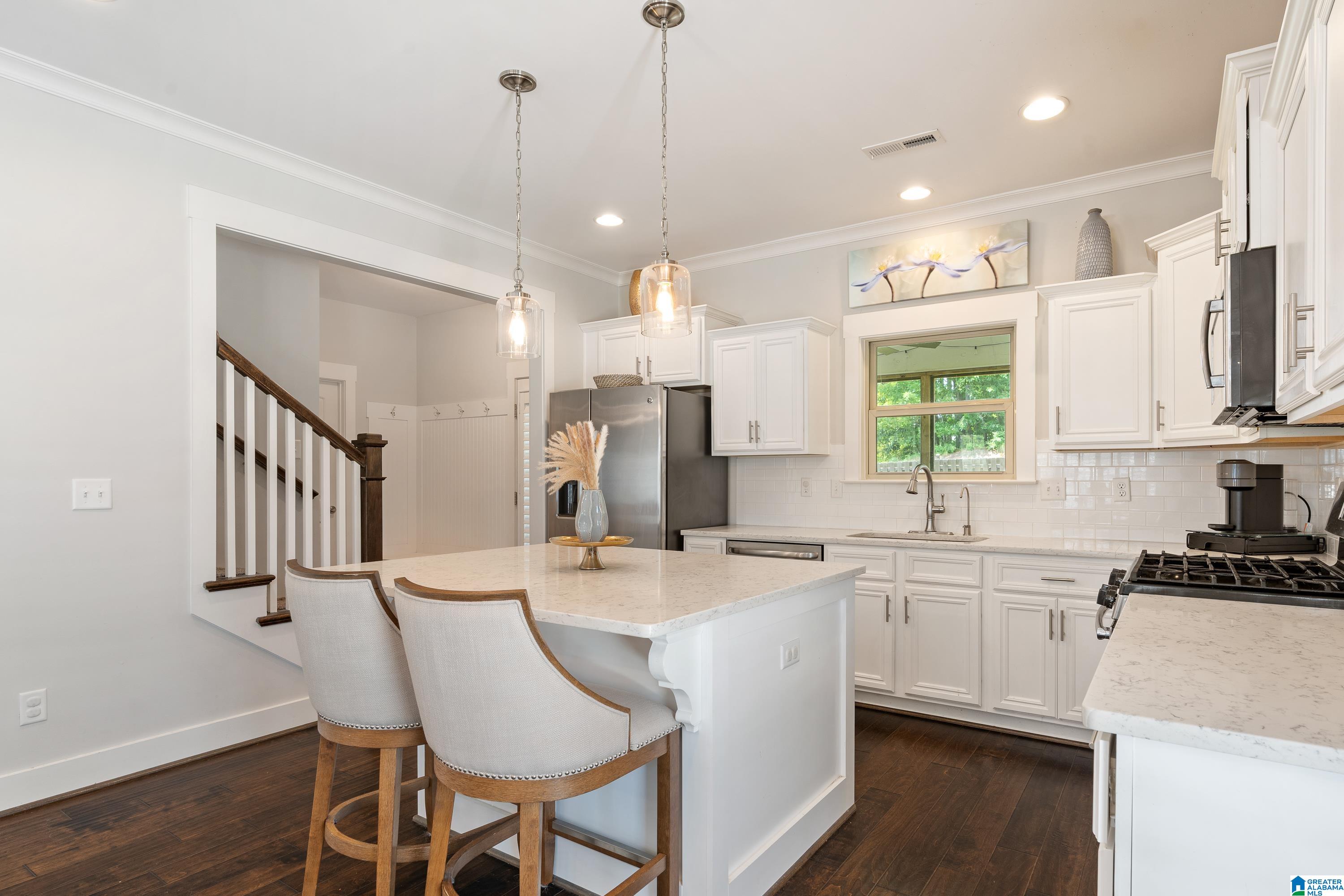 323 CROSSBRIDGE ROAD