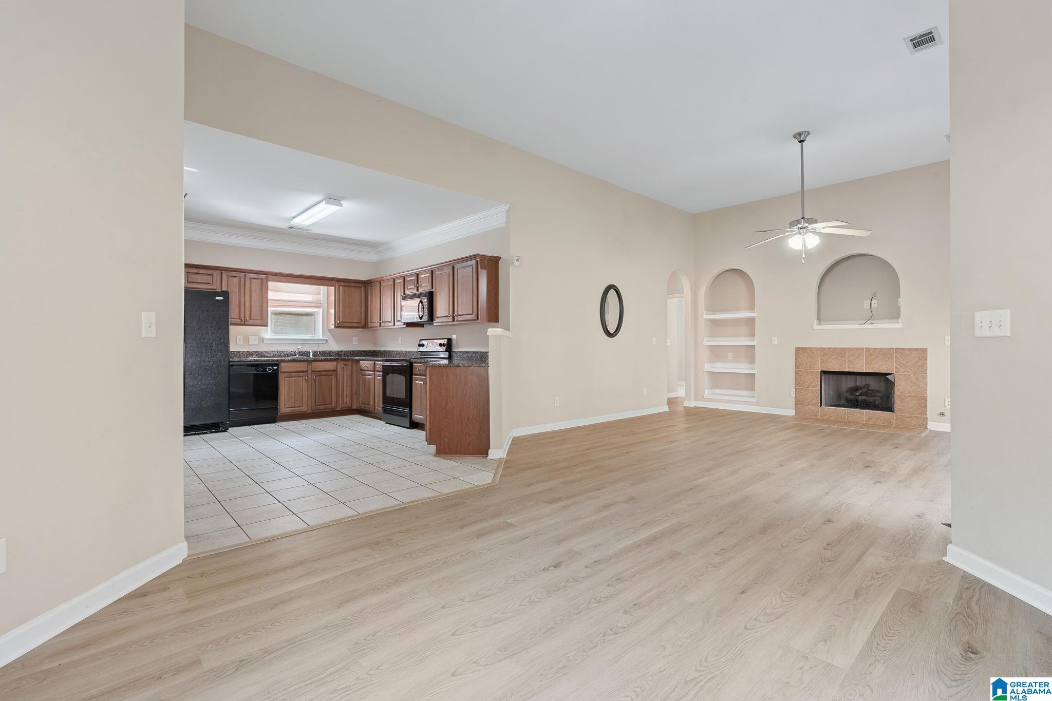 2813 OXMOOR GLEN DRIVE