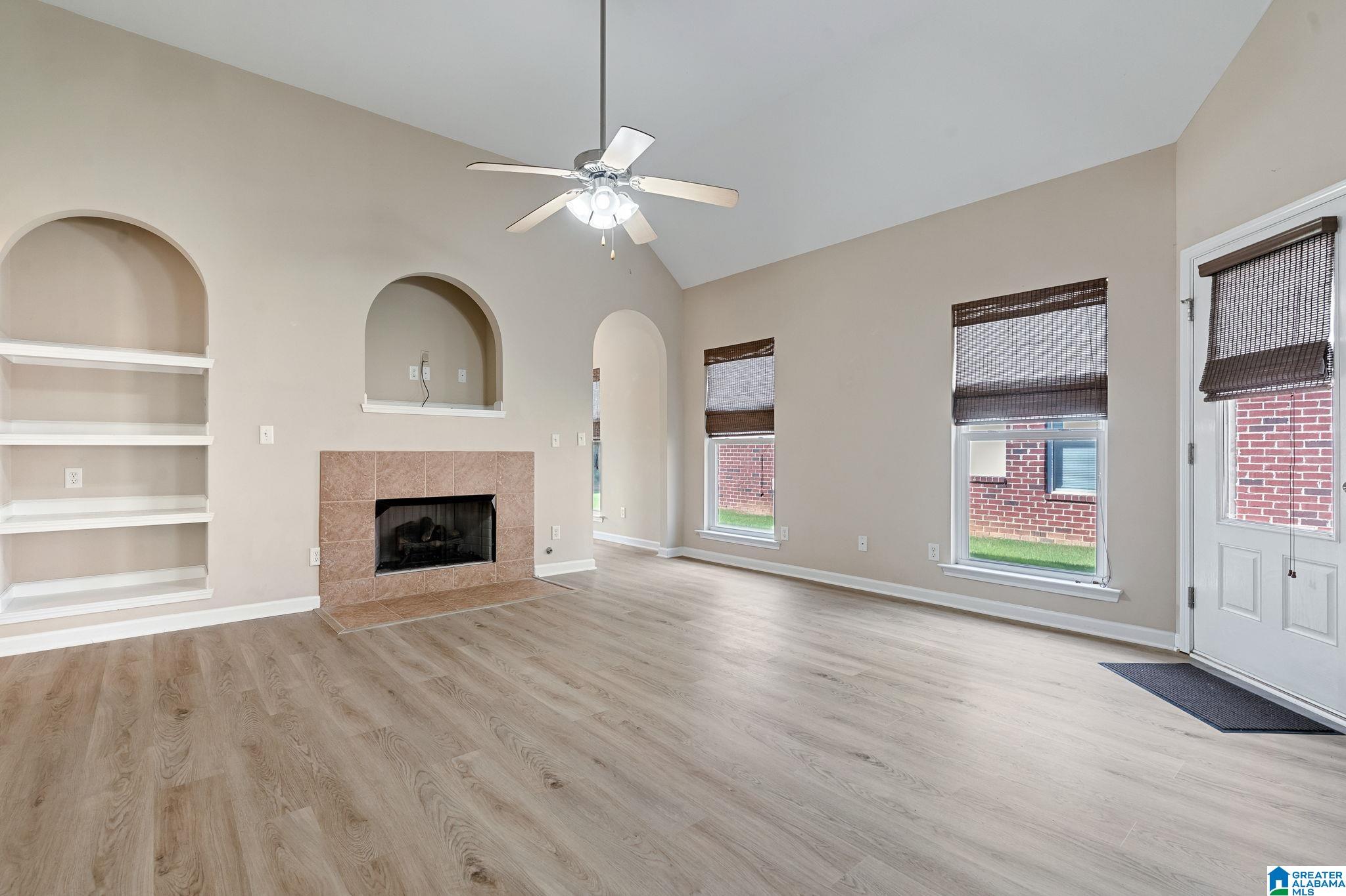 2813 OXMOOR GLEN DRIVE