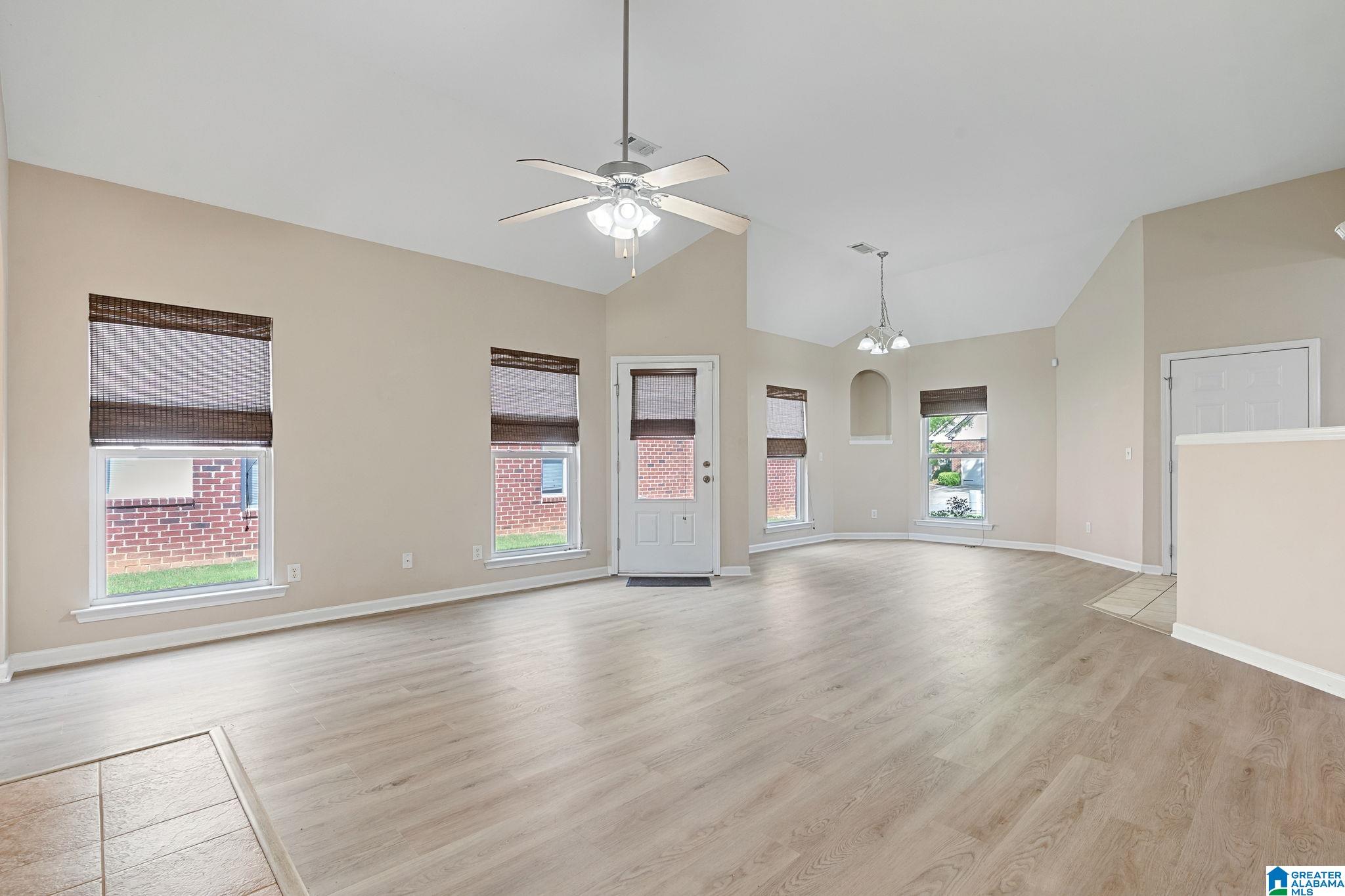 2813 OXMOOR GLEN DRIVE