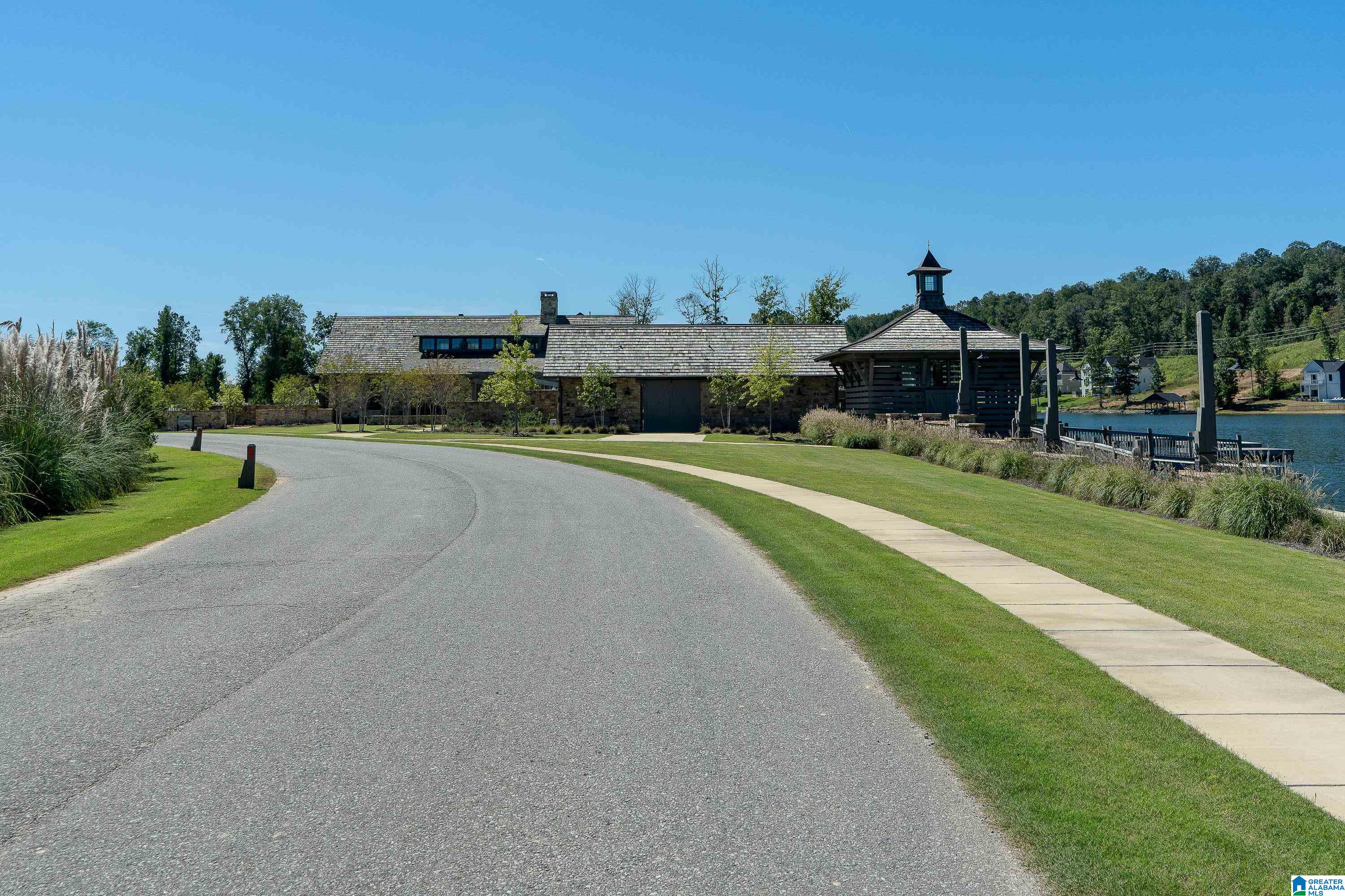 2316 BLACKRIDGE ROAD