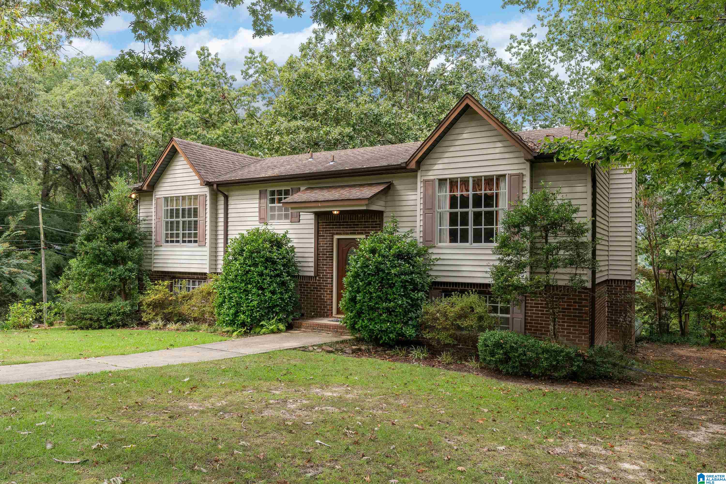1942 WATERVIEW CIRCLE